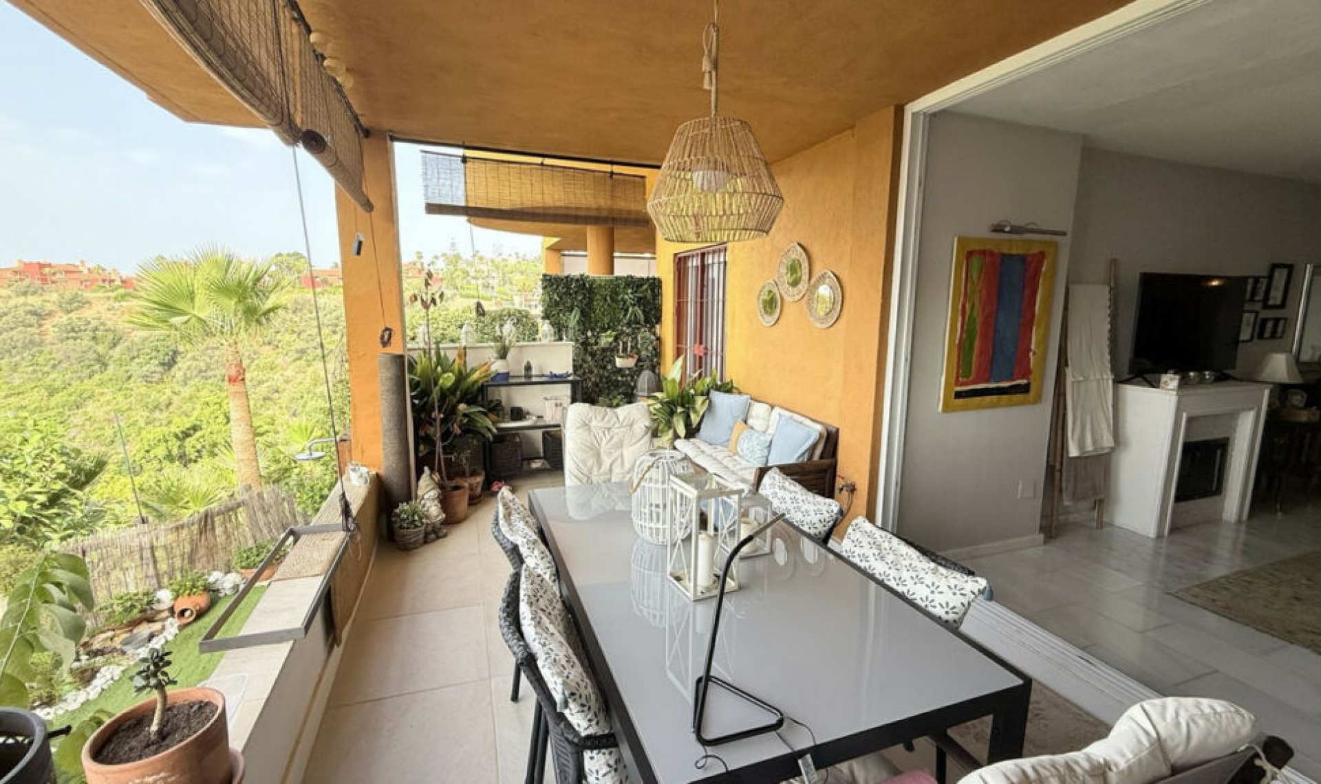 Resale - Apartment -
Reserva de Marbella