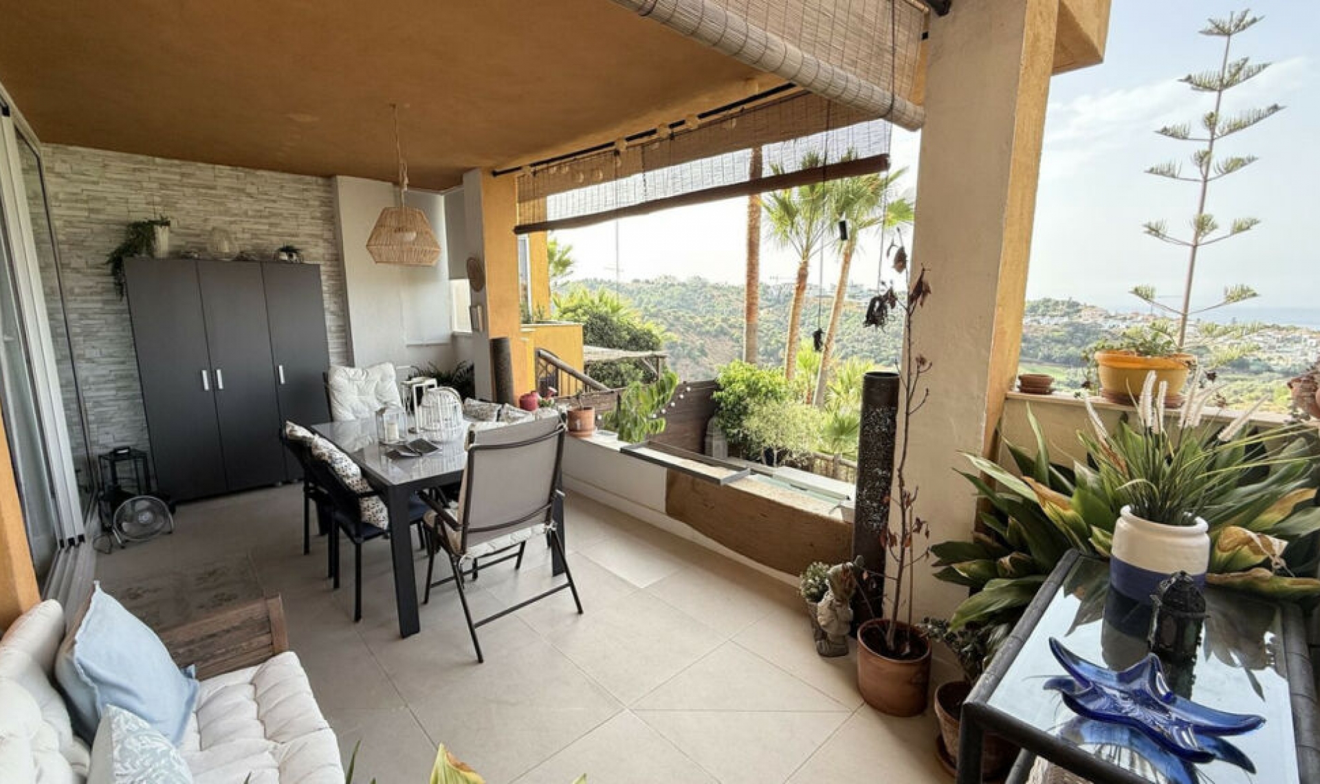 Resale - Apartment -
Reserva de Marbella