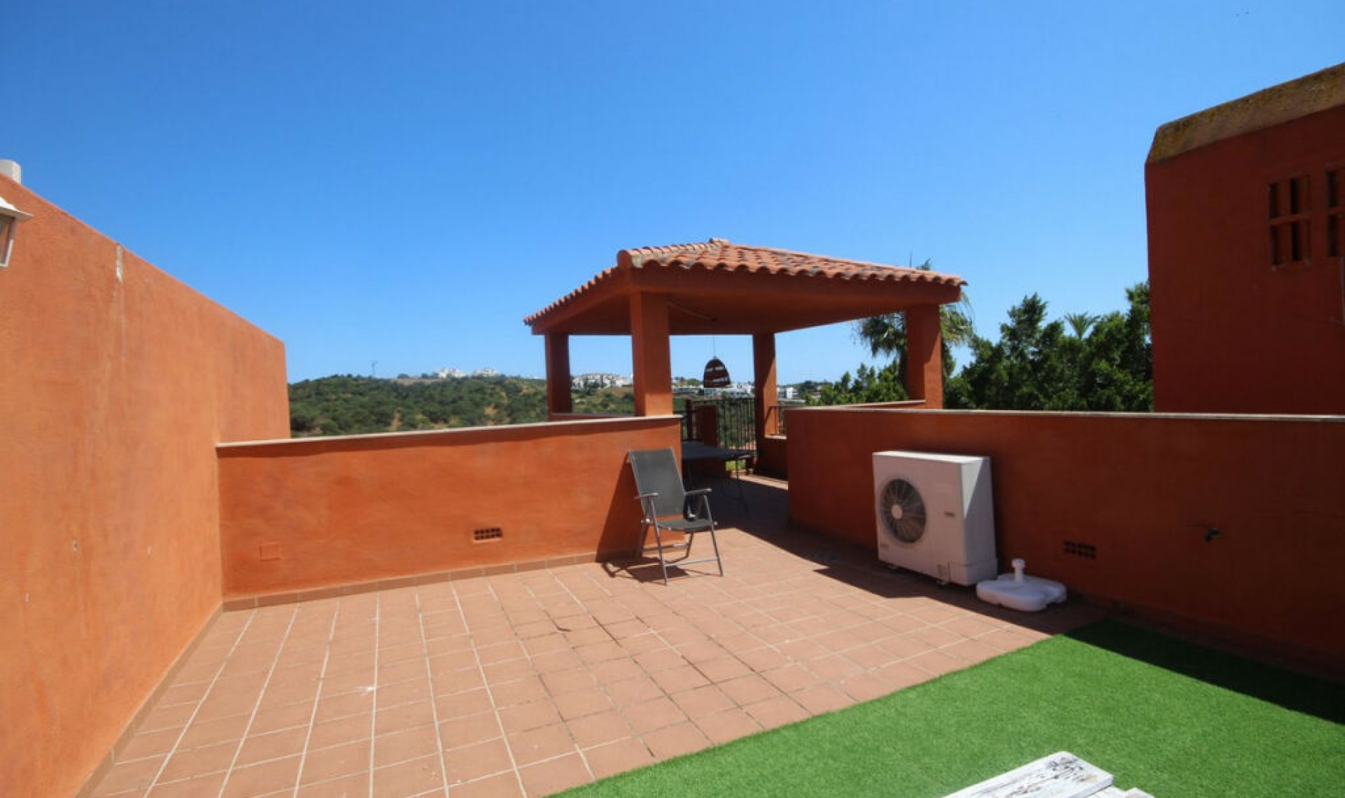Resale - Apartment -
Reserva de Marbella