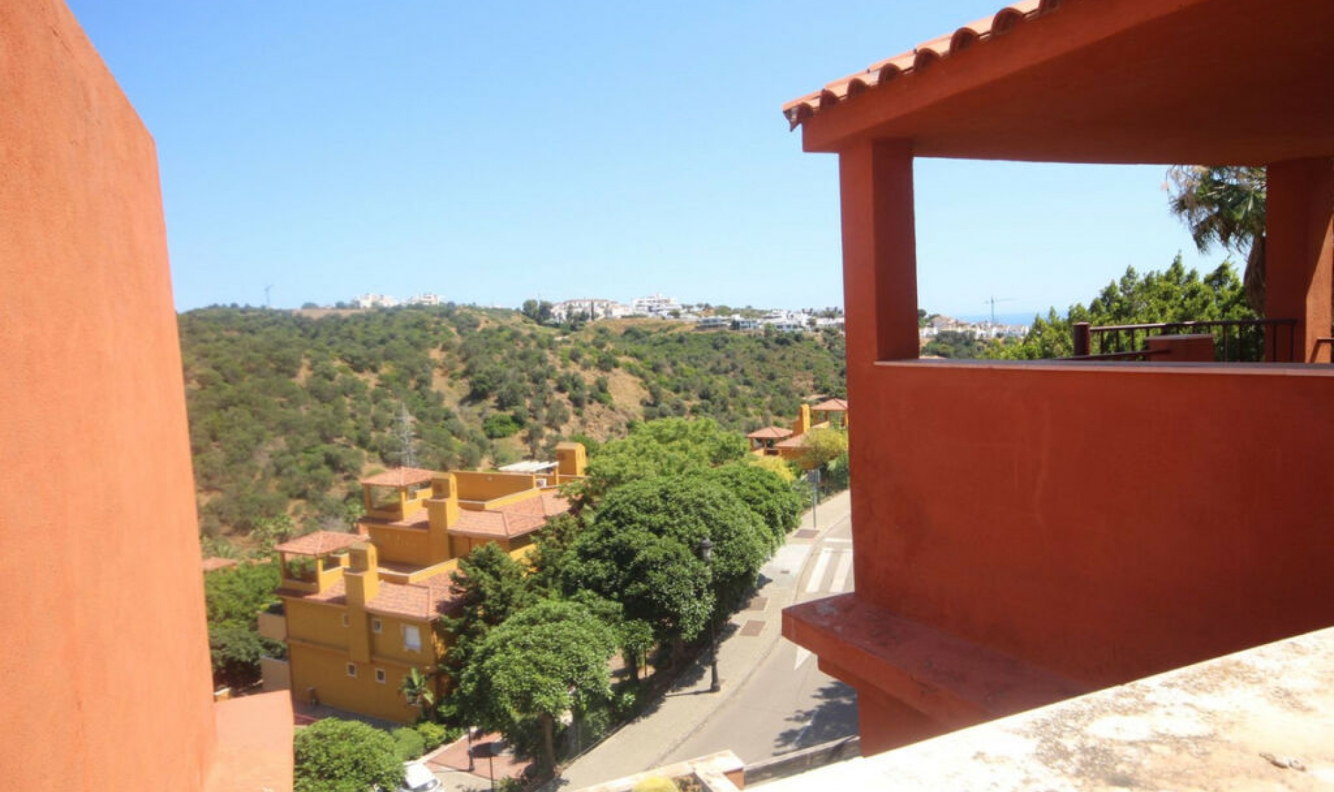 Resale - Apartment -
Reserva de Marbella