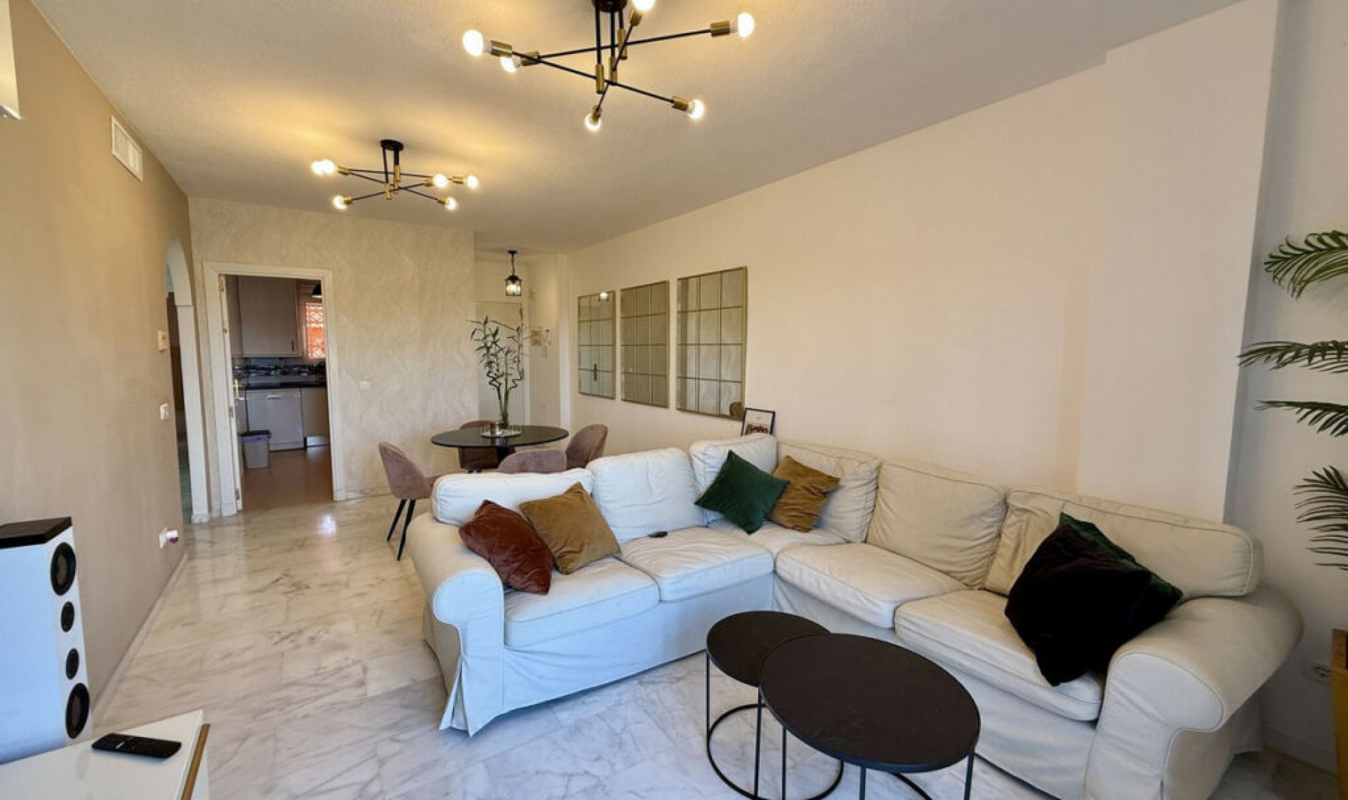 Resale - Apartment -
Reserva de Marbella