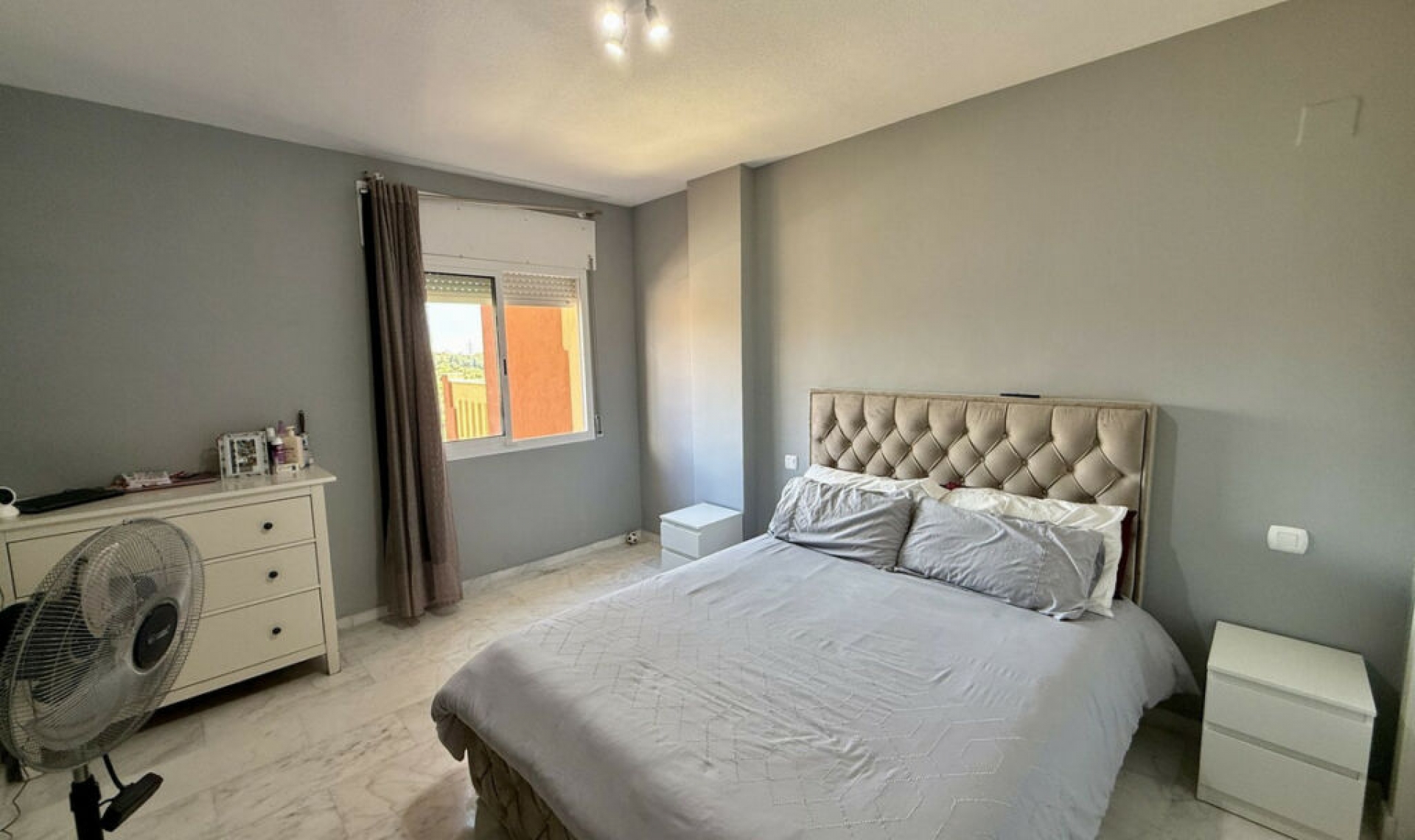 Resale - Apartment -
Reserva de Marbella