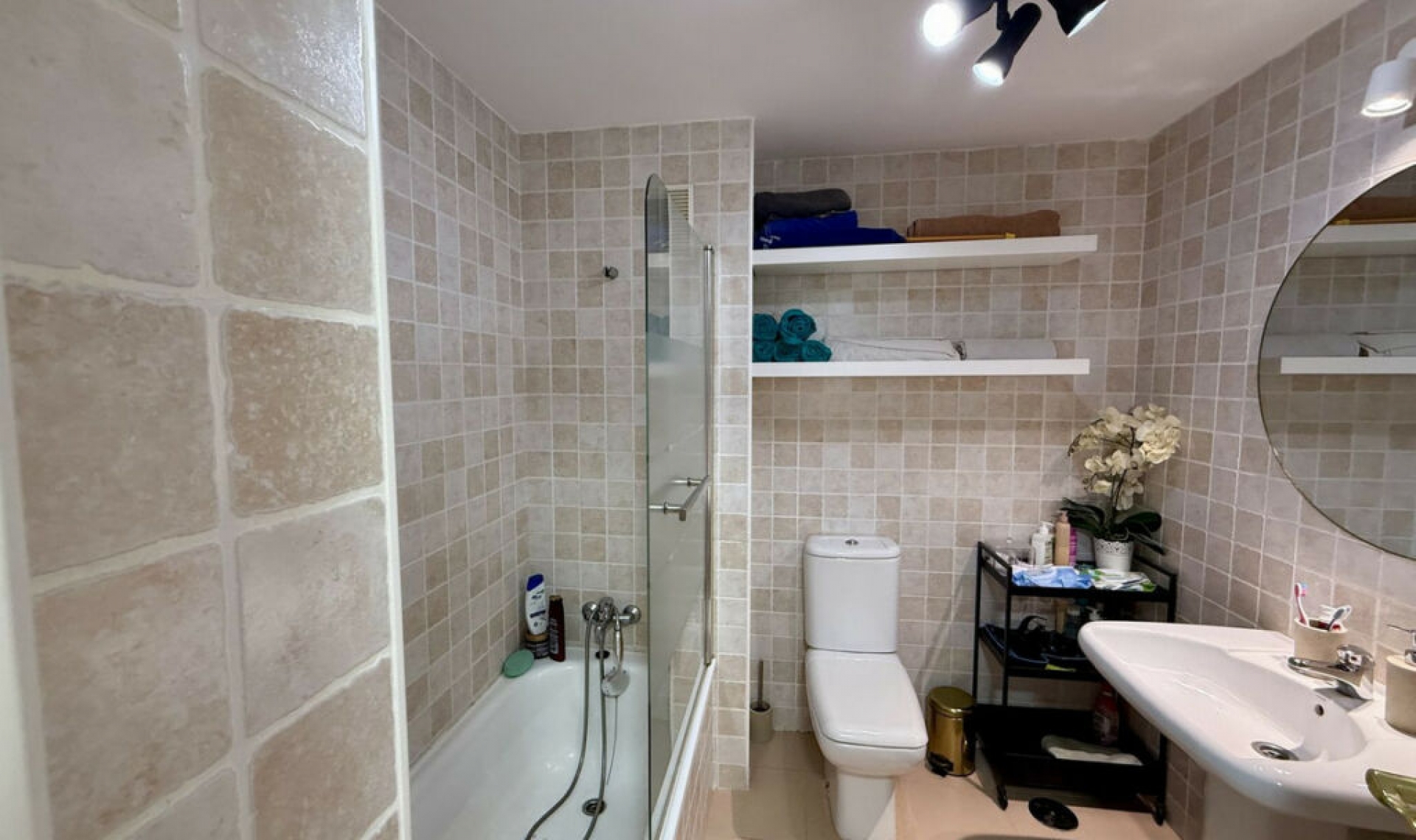 Resale - Apartment -
Reserva de Marbella