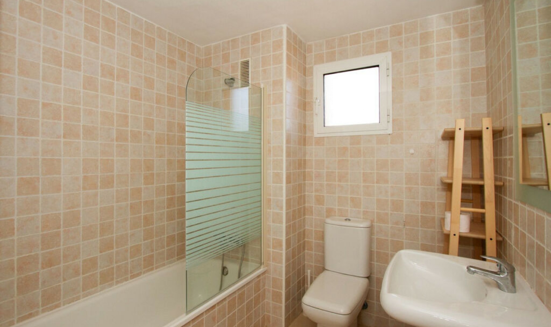 Resale - Apartment -
Reserva de Marbella