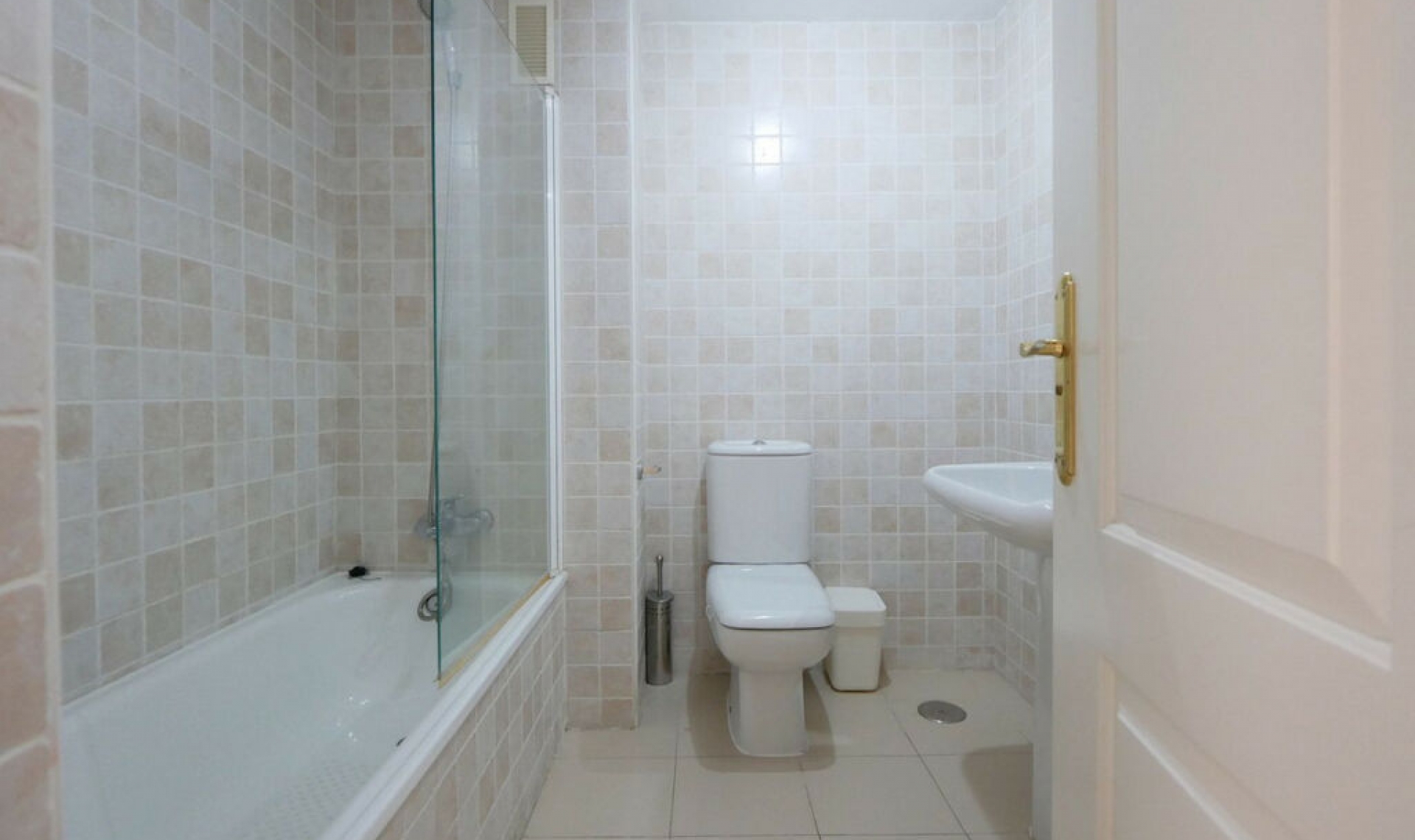 Resale - Apartment -
Reserva de Marbella