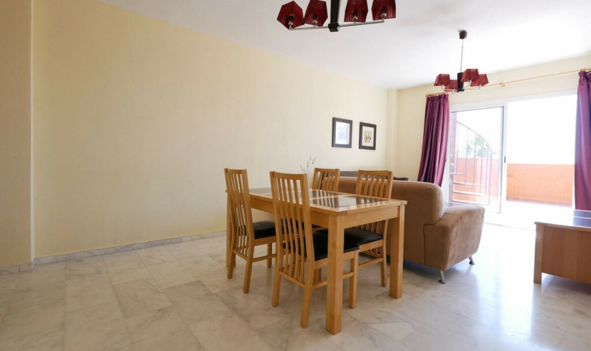 Resale - Apartment -
Reserva de Marbella