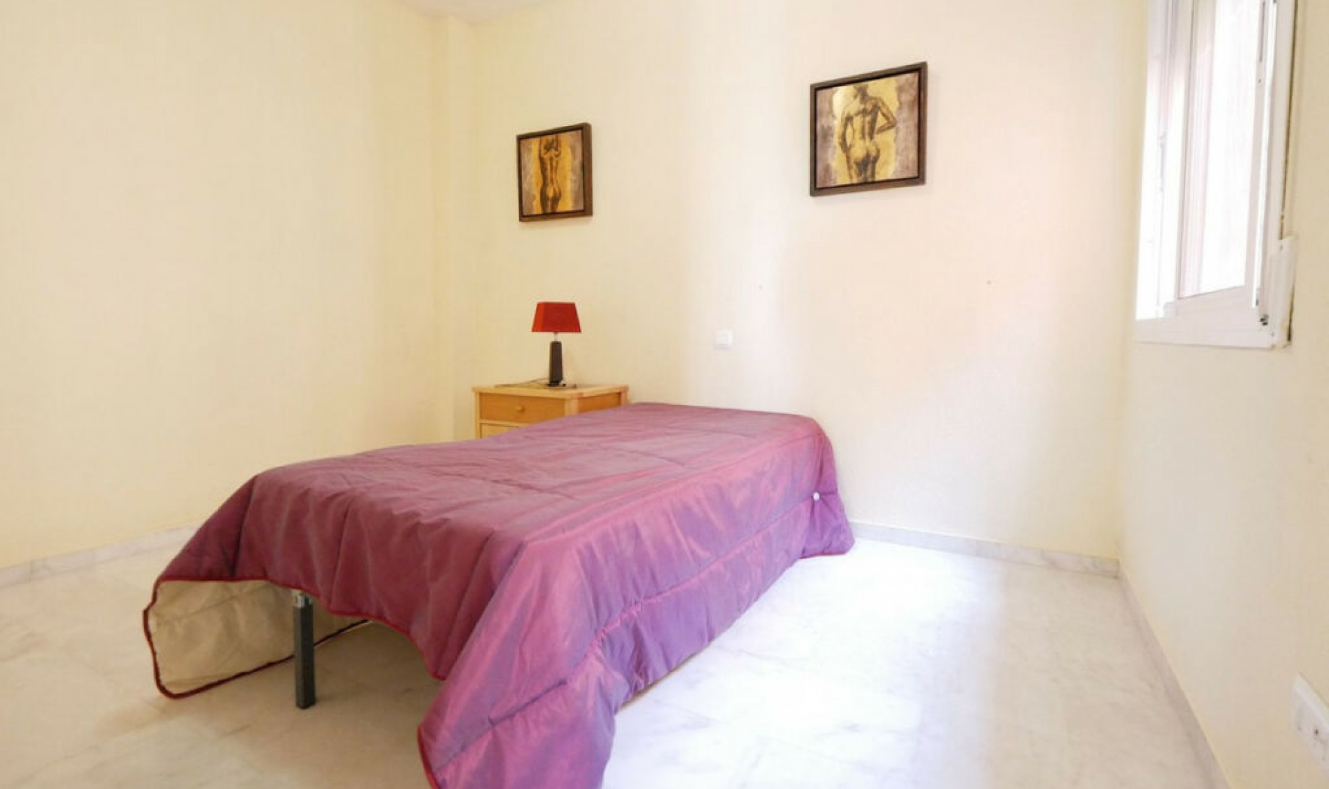 Resale - Apartment -
Reserva de Marbella