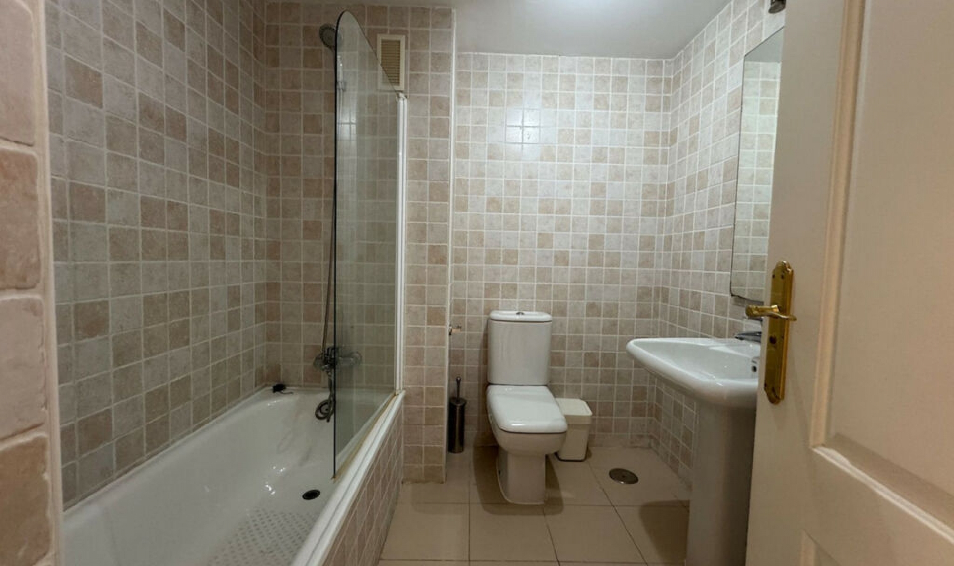 Resale - Apartment -
Reserva de Marbella