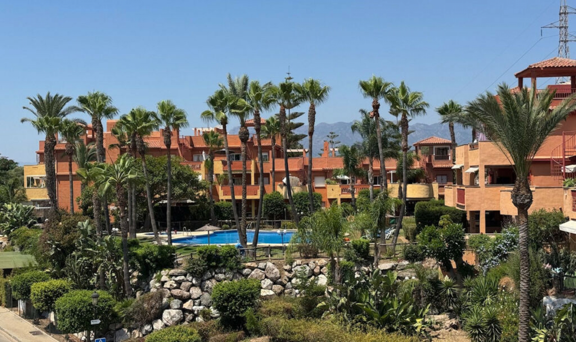 Resale - Apartment -
Reserva de Marbella