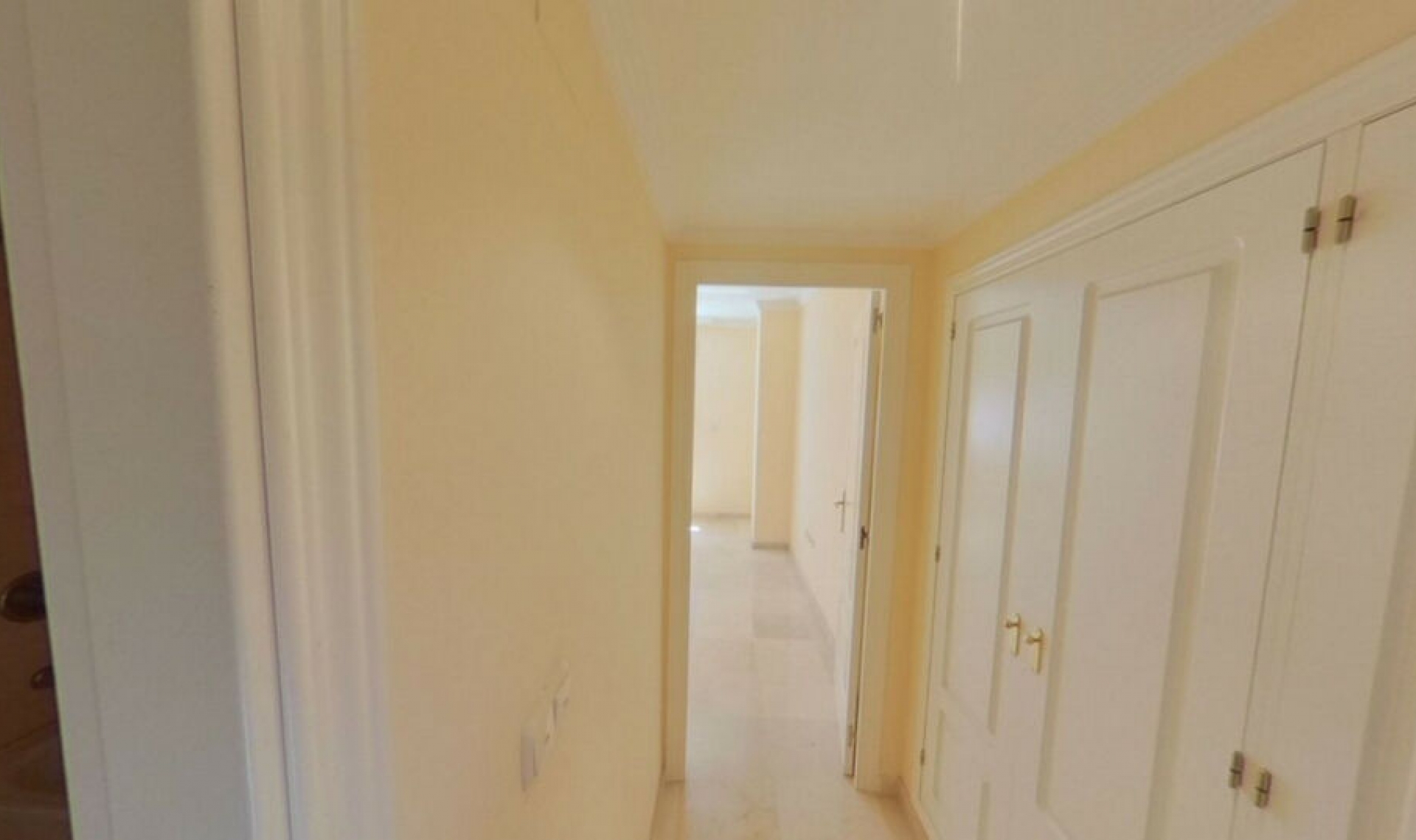 Resale - Apartment -
Río Real