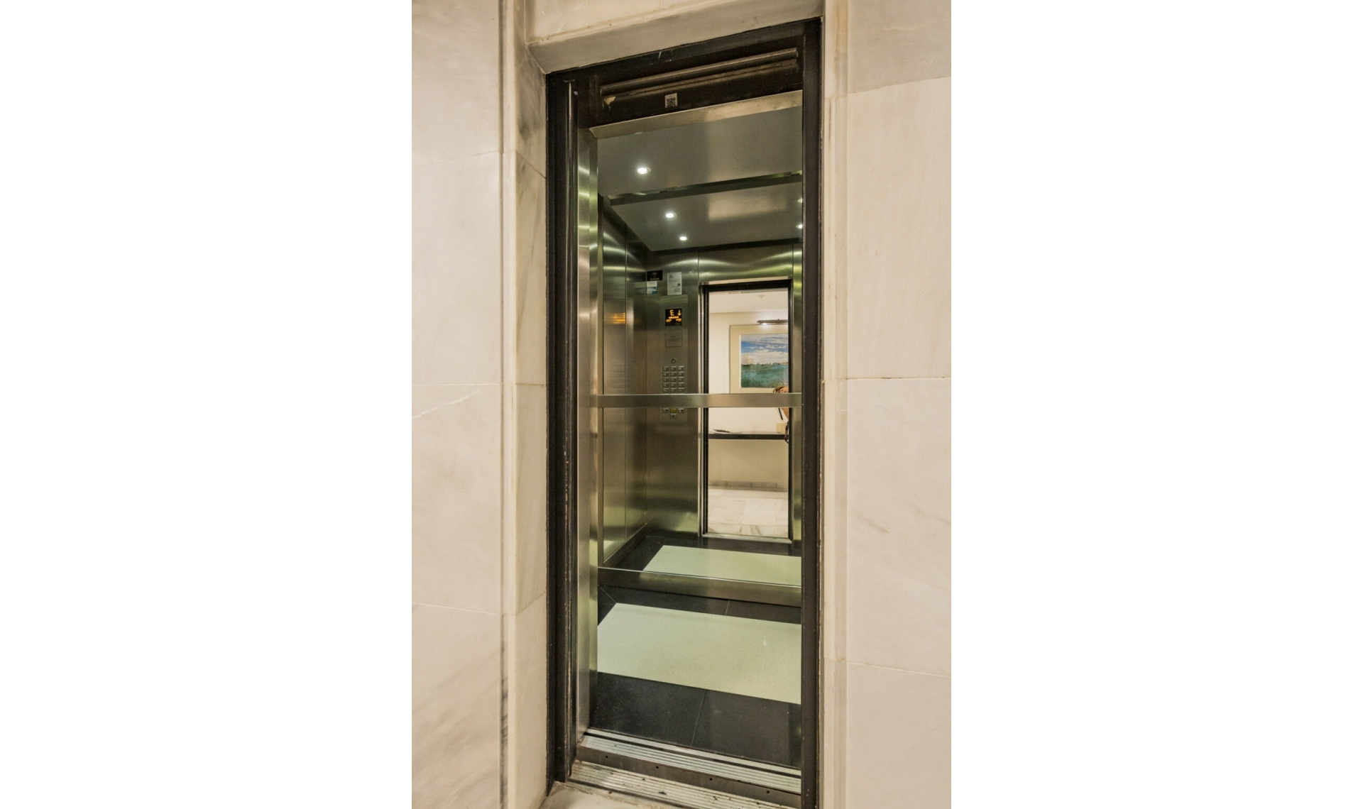 Resale - Apartment -
Río Real