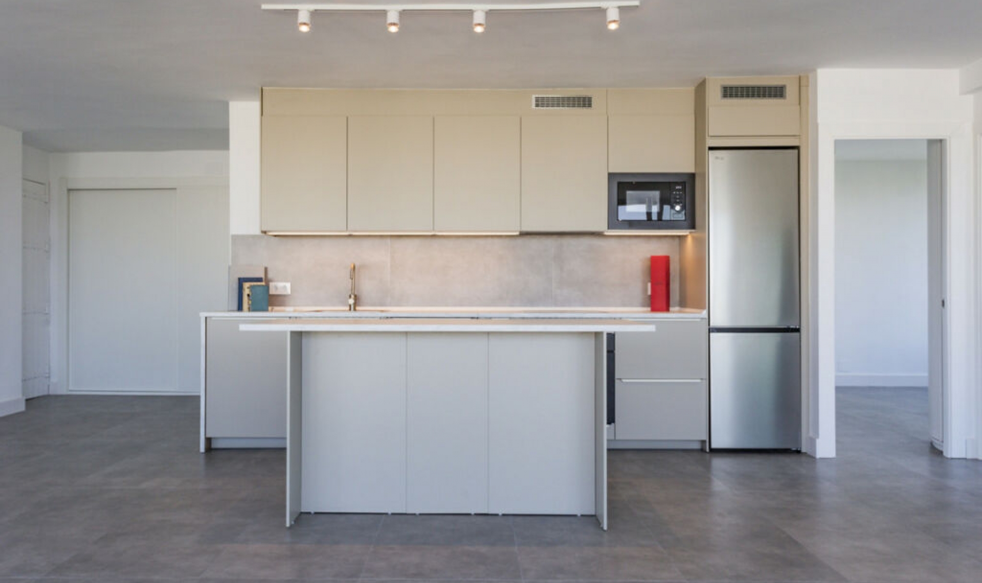 Resale - Apartment -
Río Real