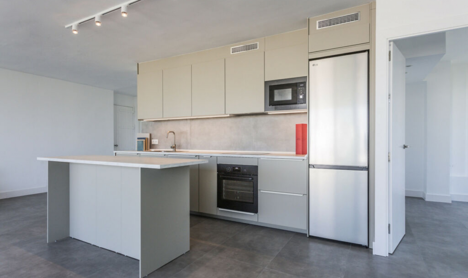 Resale - Apartment -
Río Real
