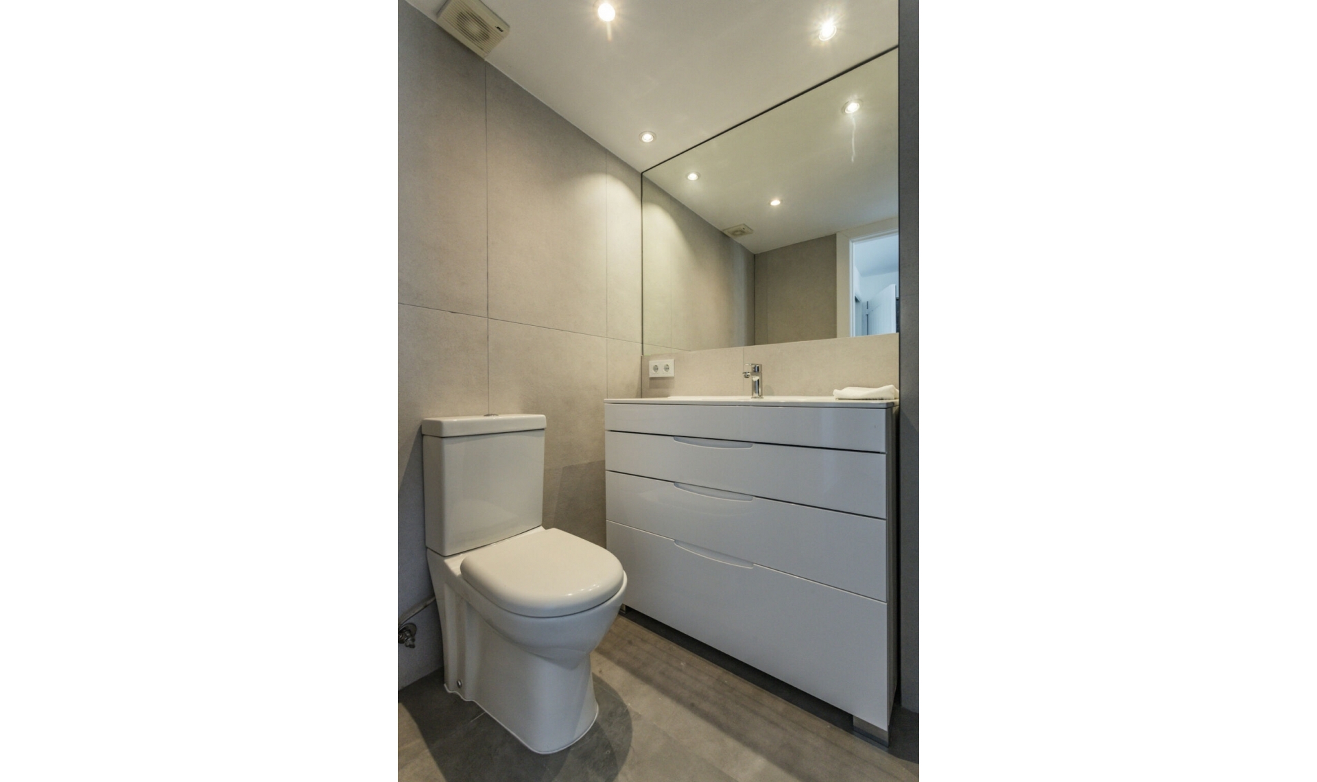 Resale - Apartment -
Río Real