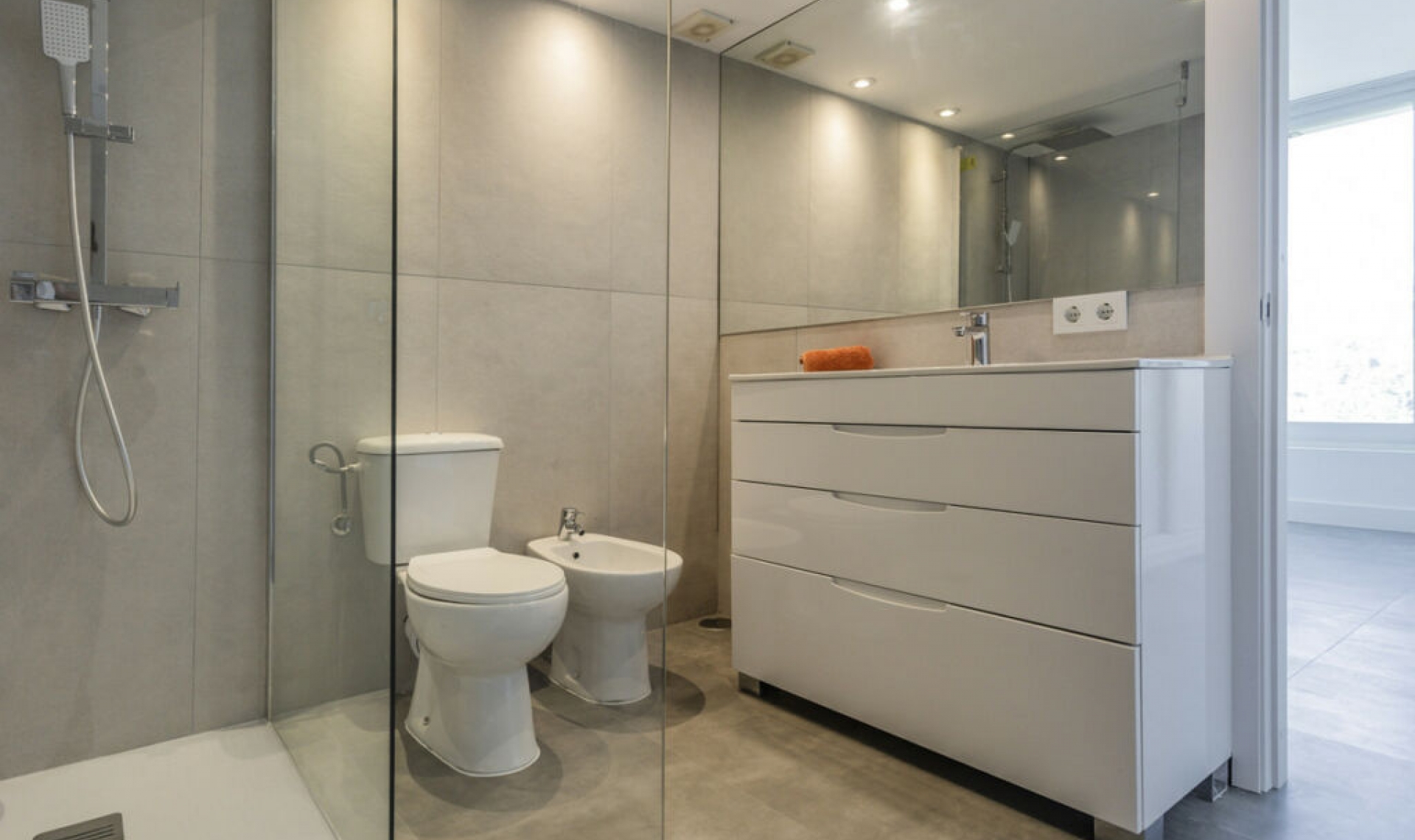 Resale - Apartment -
Río Real
