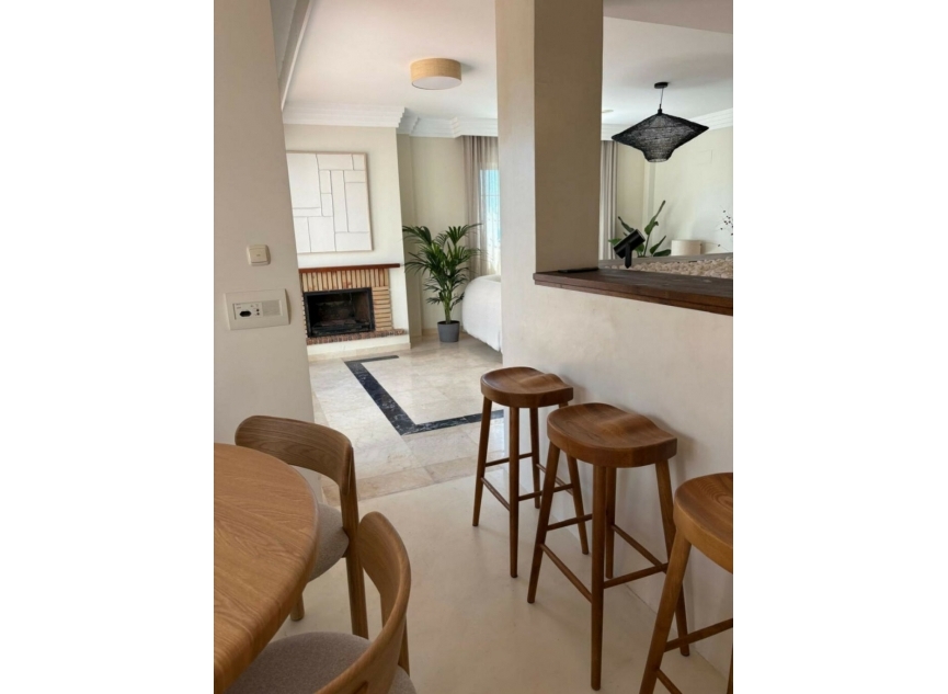 Resale - Apartment -
Río Real