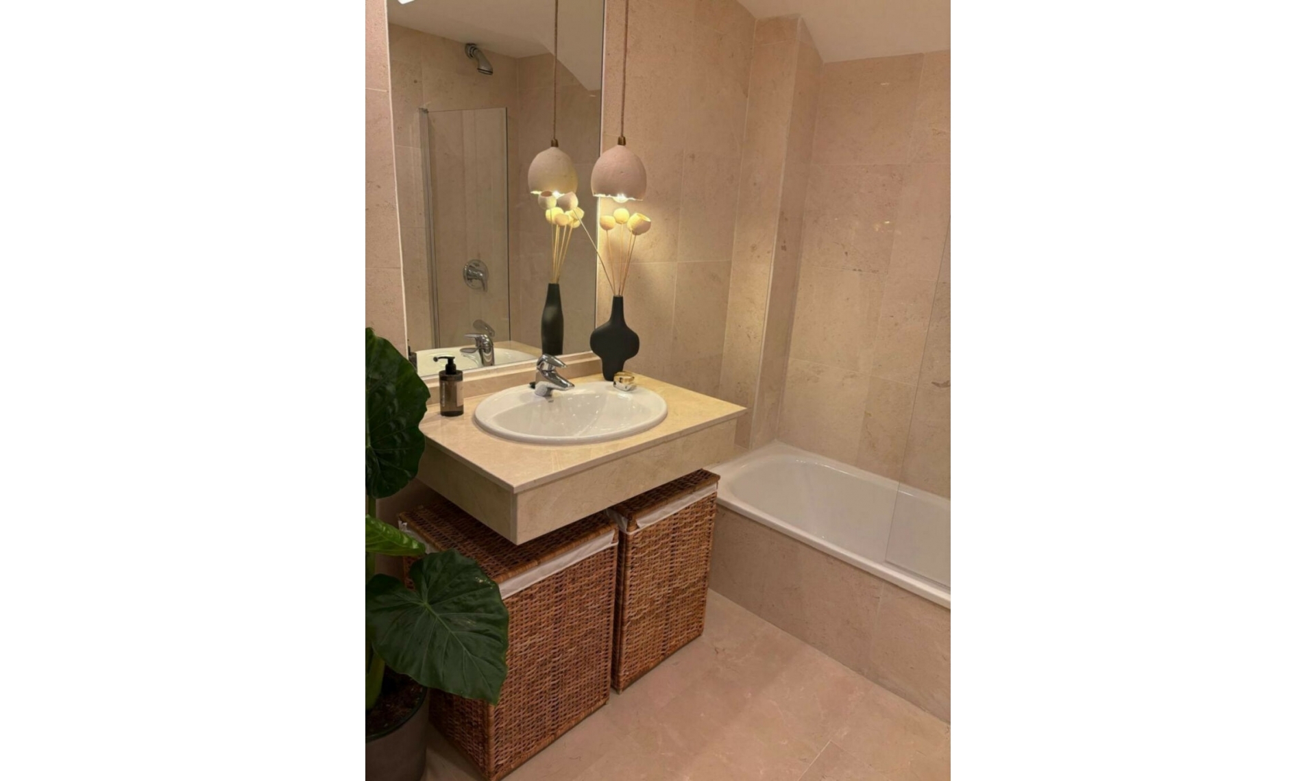 Resale - Apartment -
Río Real