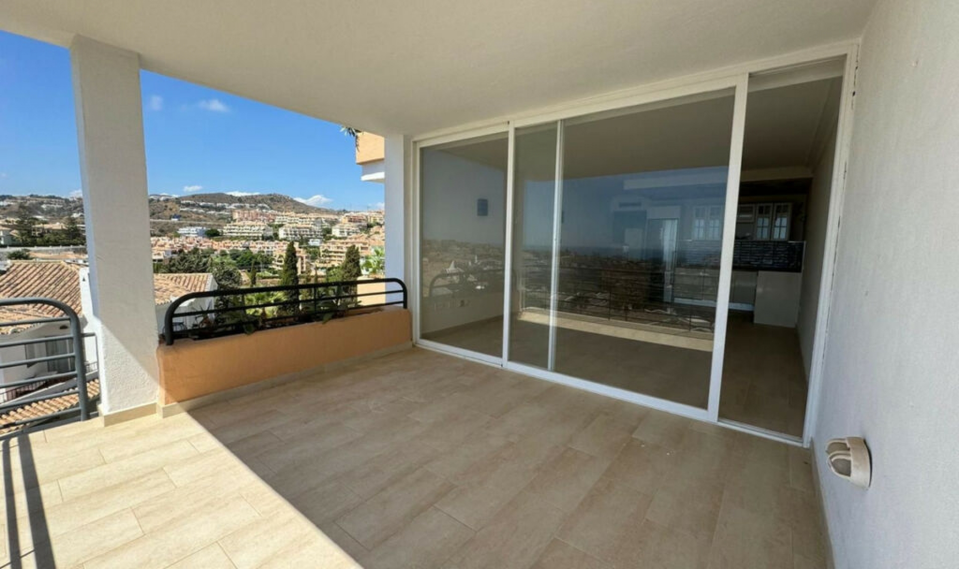 Resale - Apartment -
Riviera del Sol