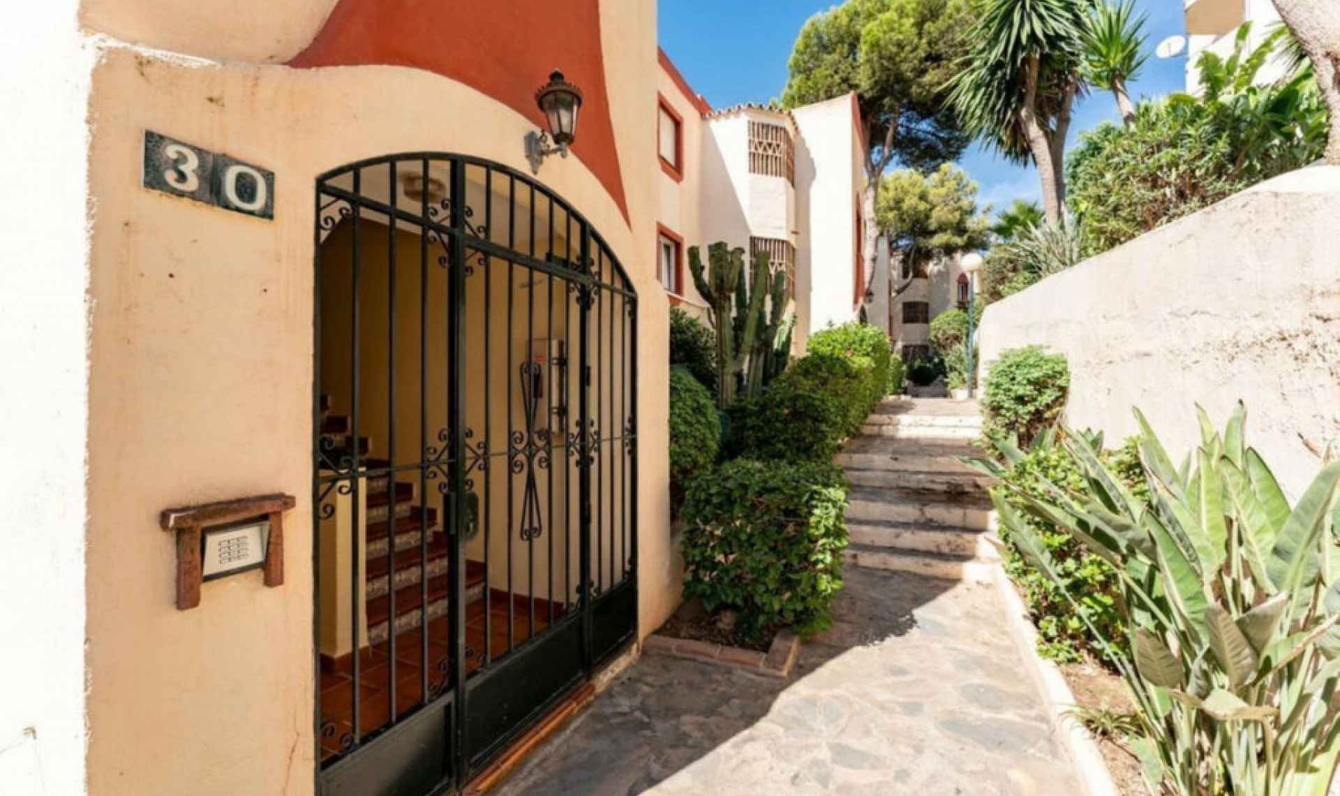 Resale - Apartment -
Riviera del Sol