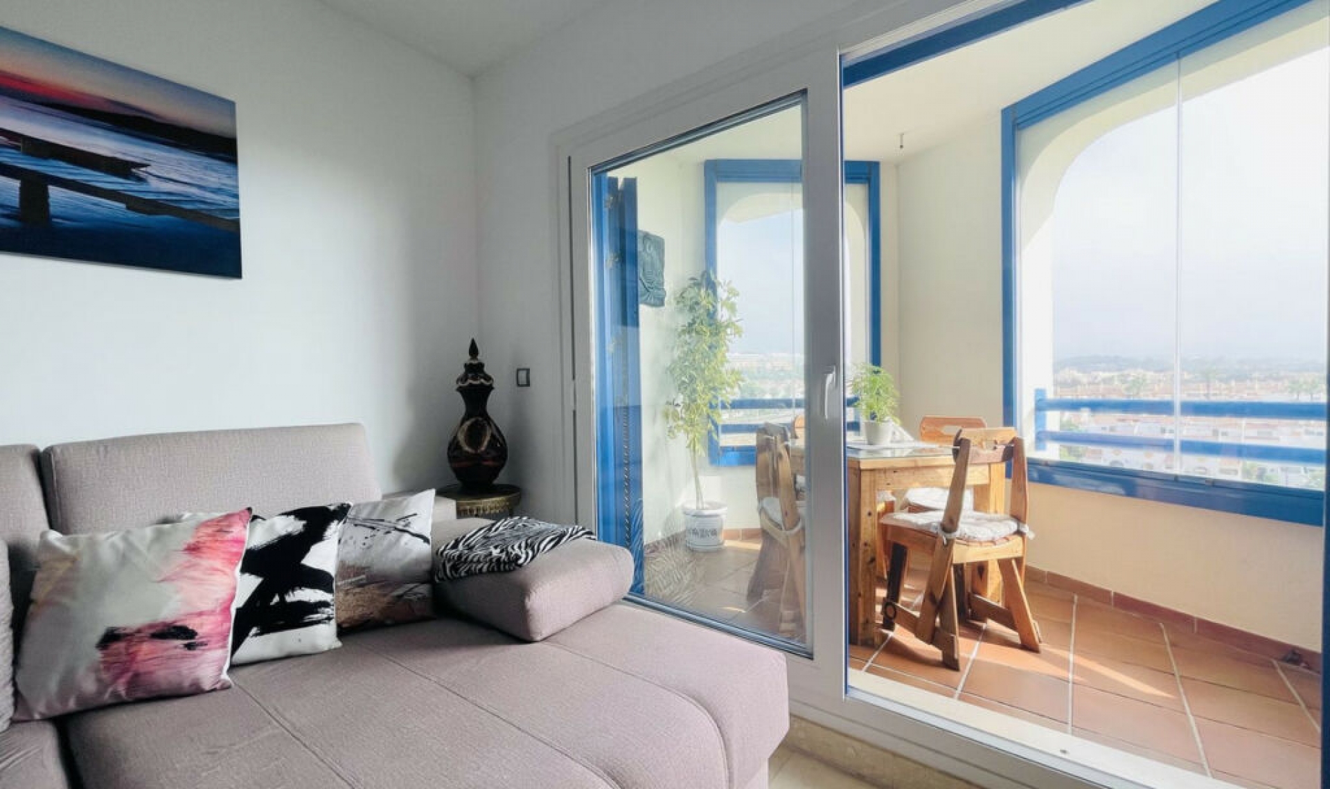 Resale - Apartment -
San Luis de Sabinillas