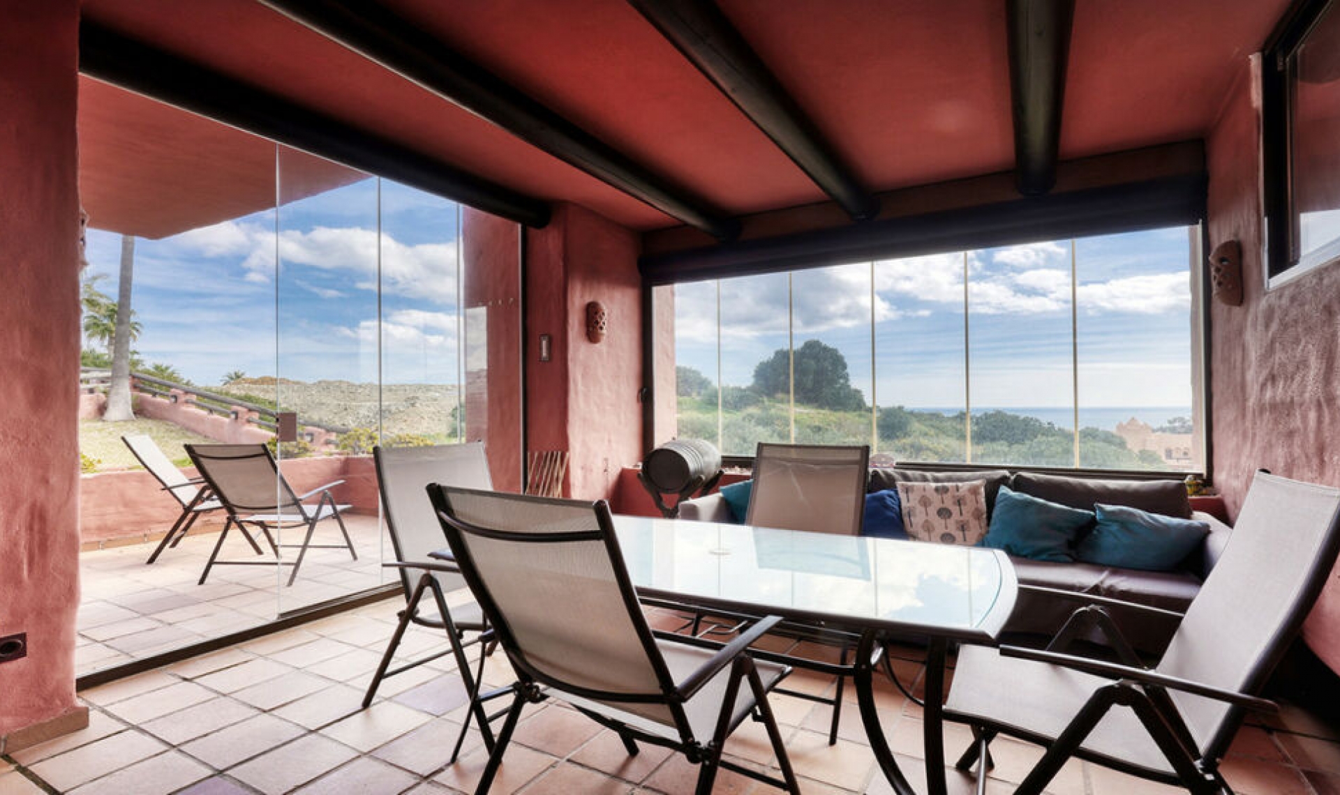 Resale - Apartment -
San Luis de Sabinillas