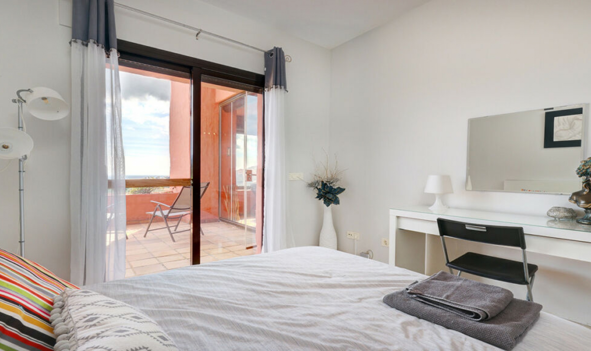 Resale - Apartment -
San Luis de Sabinillas