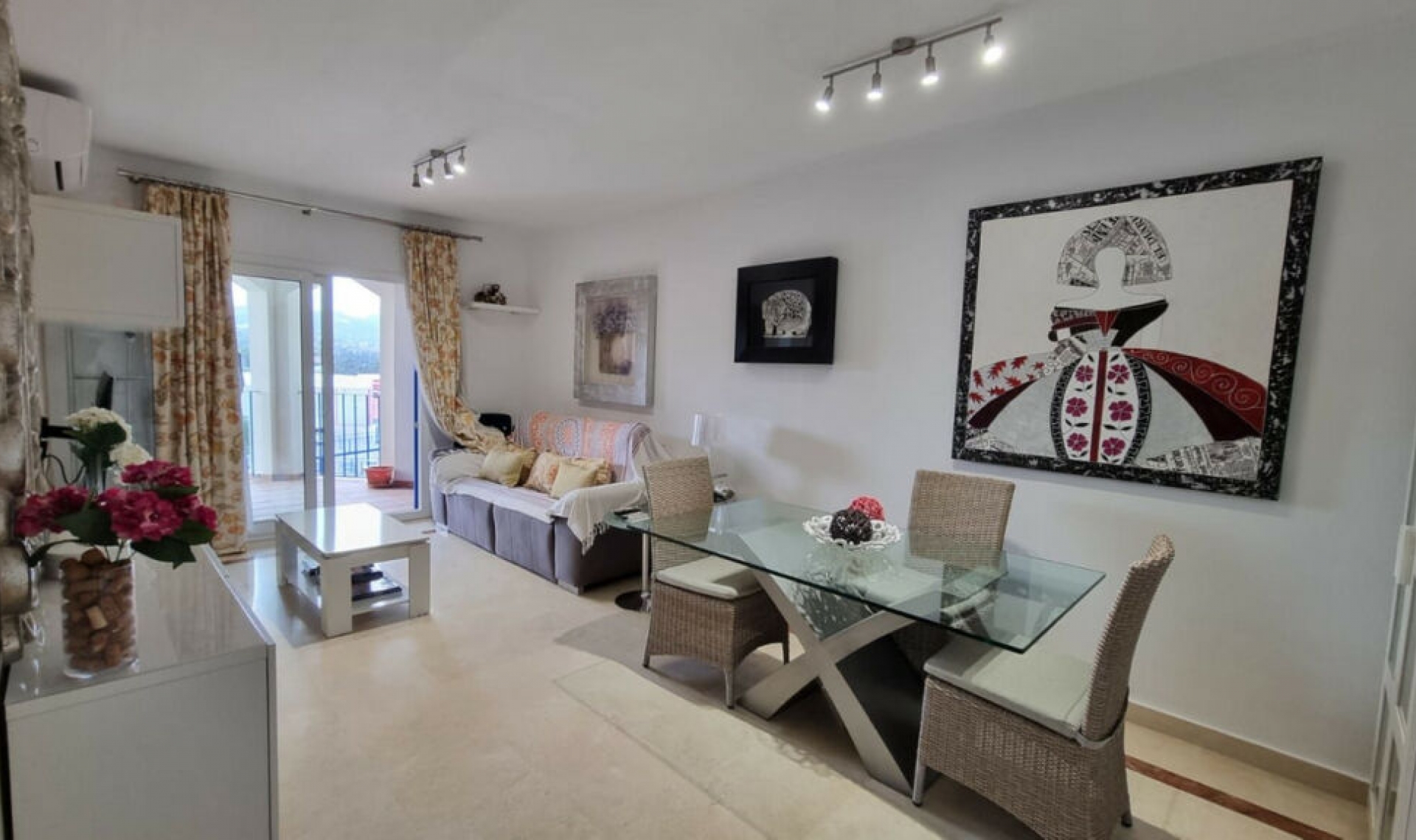 Resale - Apartment -
San Luis de Sabinillas