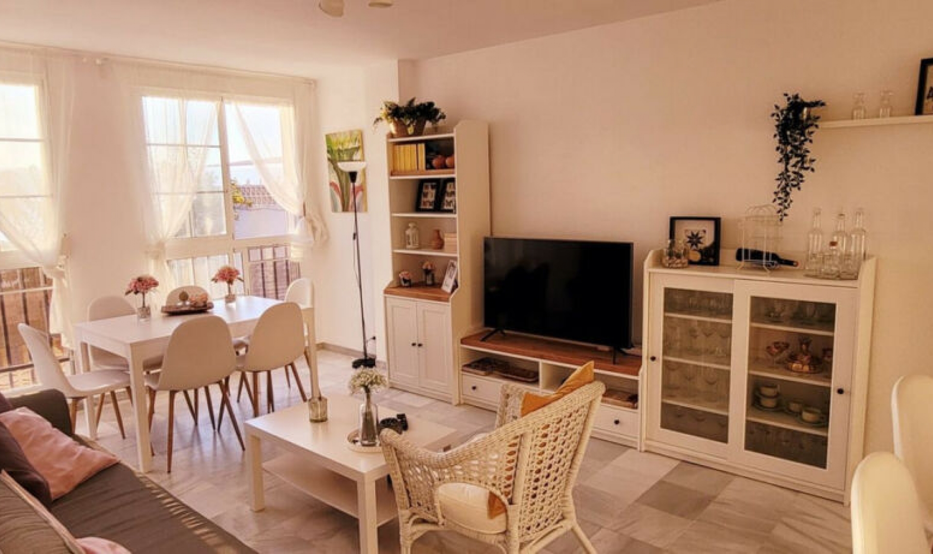 Resale - Apartment -
San Luis de Sabinillas