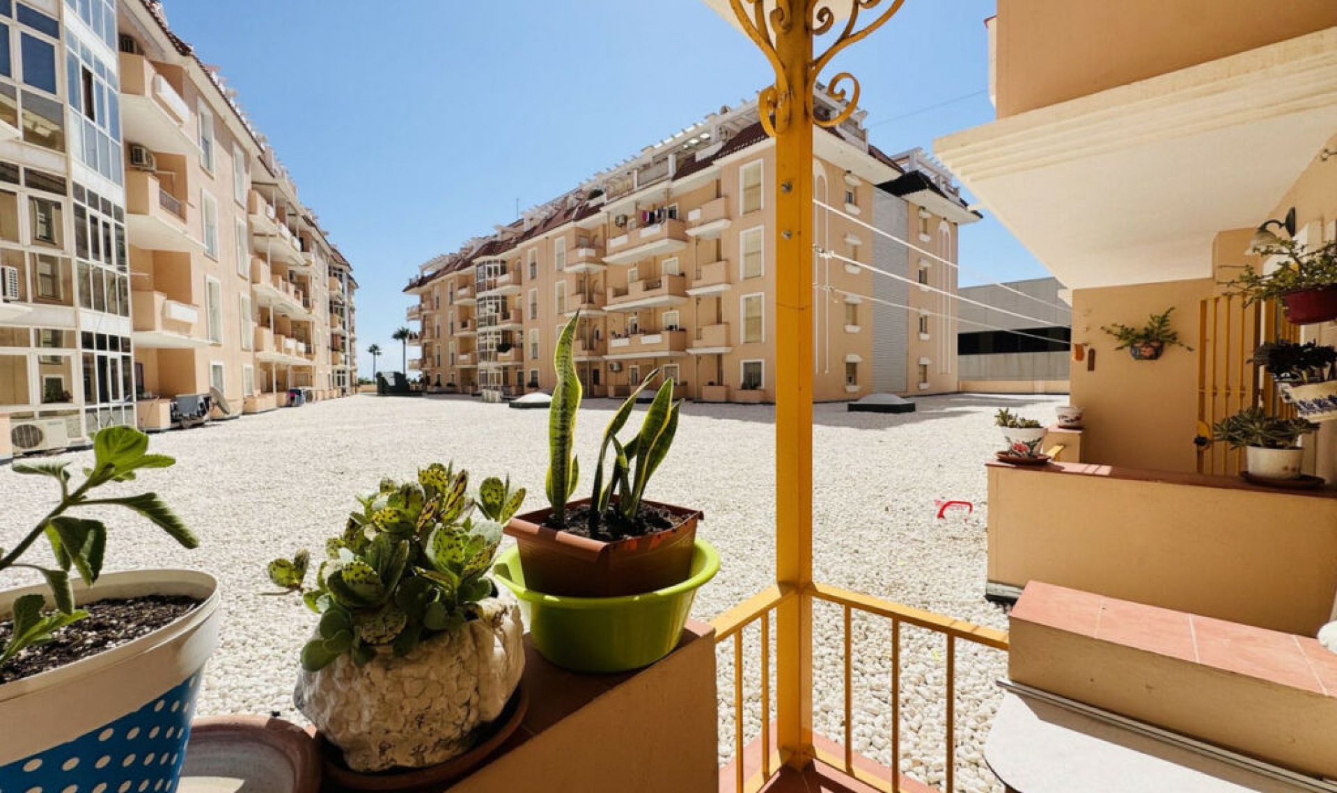 Resale - Apartment -
San Luis de Sabinillas