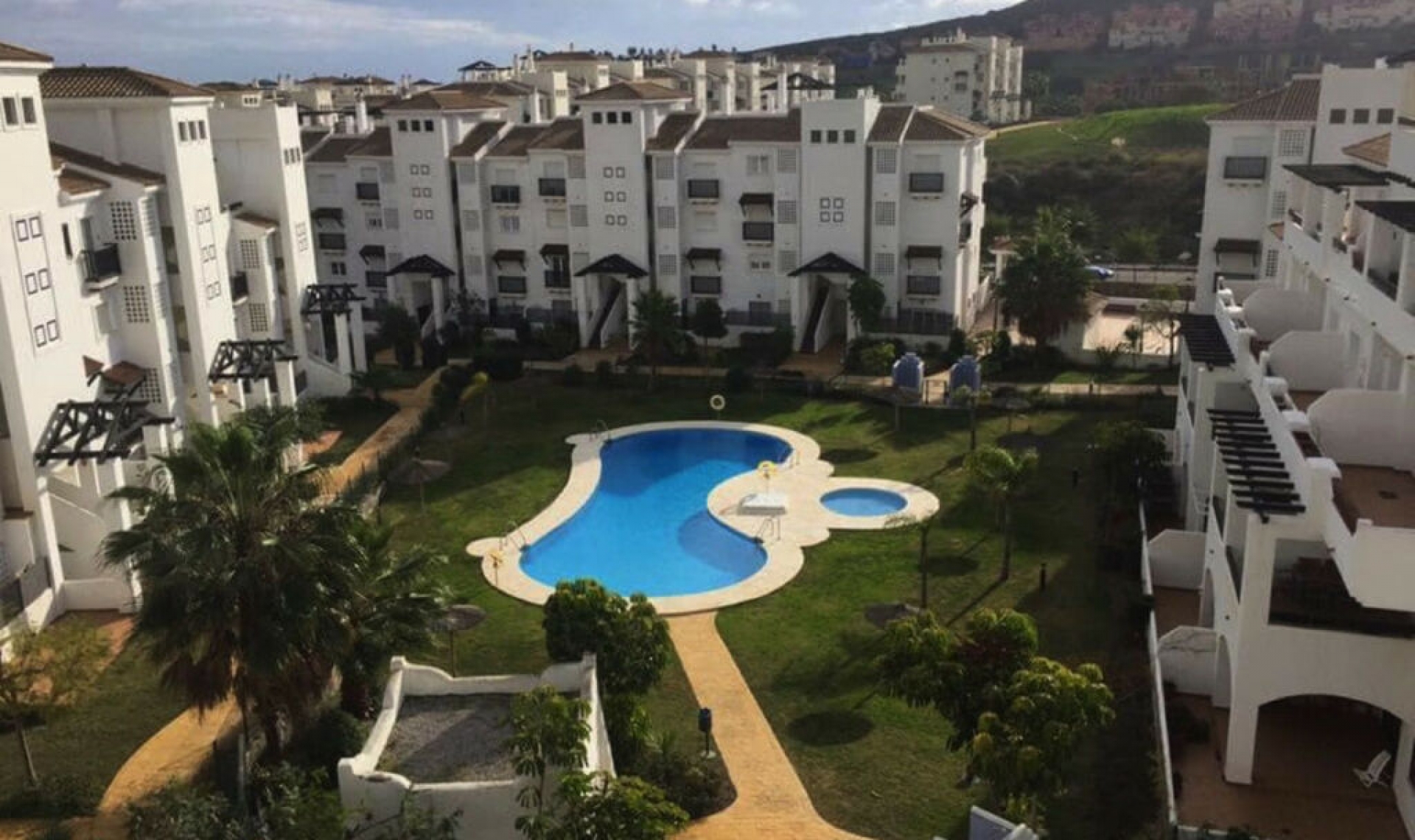 Resale - Apartment -
San Luis de Sabinillas