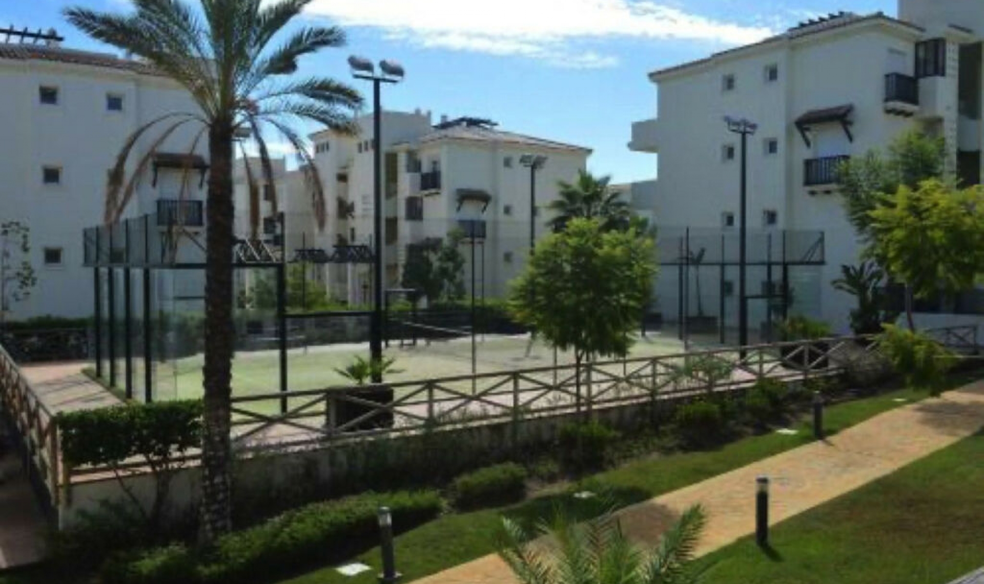 Resale - Apartment -
San Luis de Sabinillas