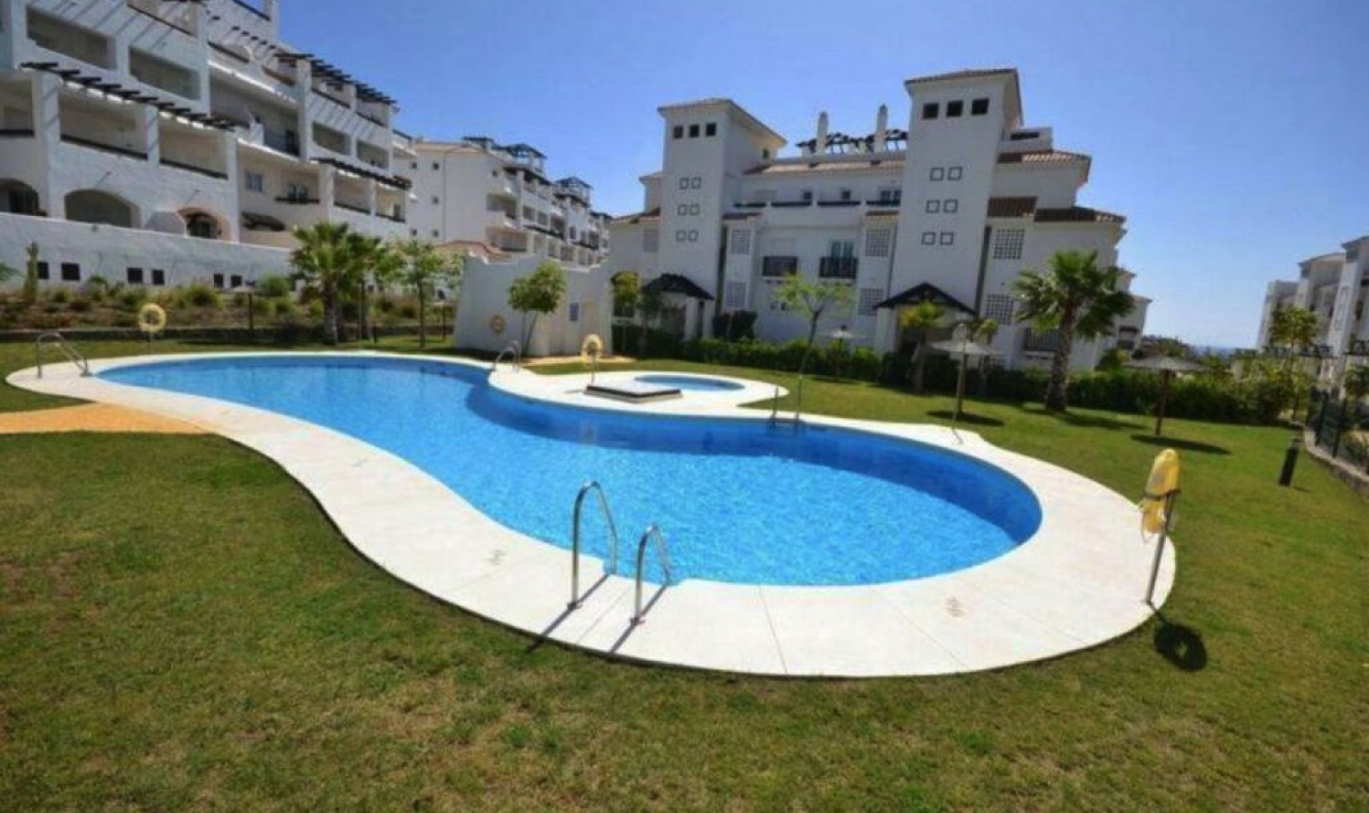 Resale - Apartment -
San Luis de Sabinillas