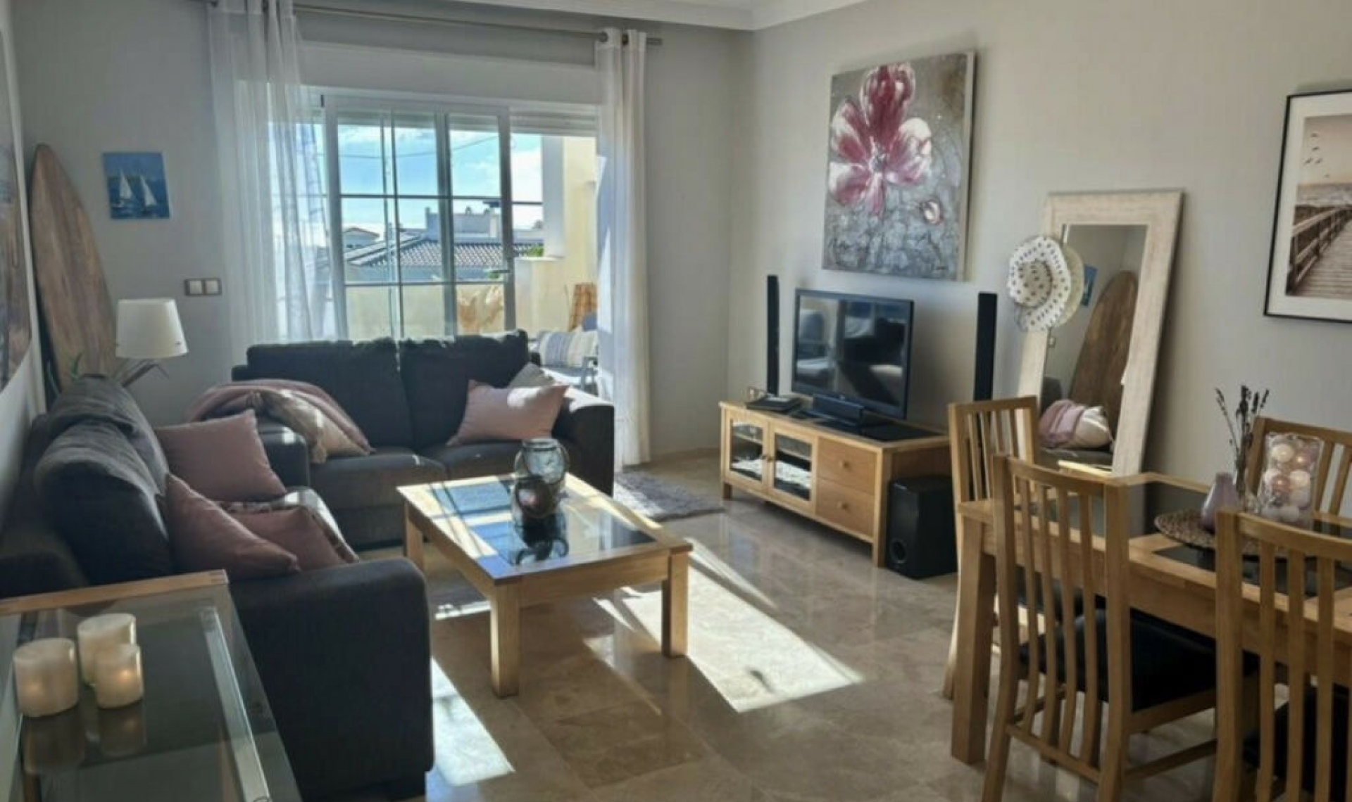 Resale - Apartment -
San Luis de Sabinillas