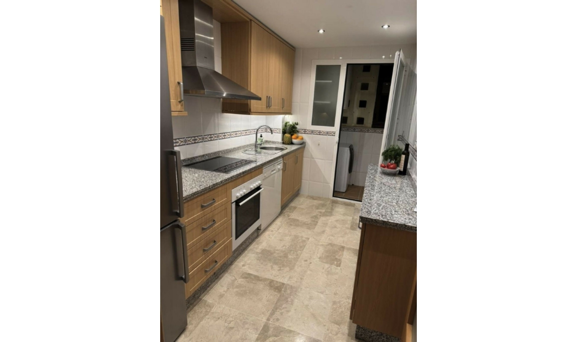 Resale - Apartment -
San Luis de Sabinillas