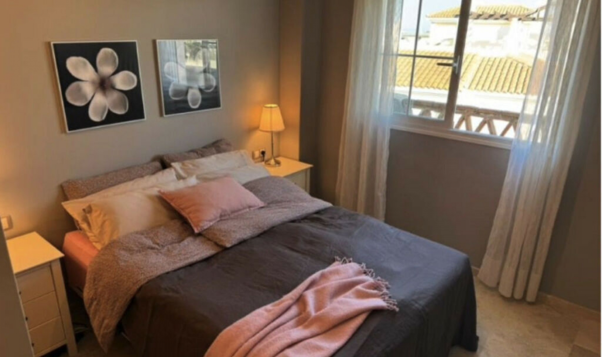 Resale - Apartment -
San Luis de Sabinillas