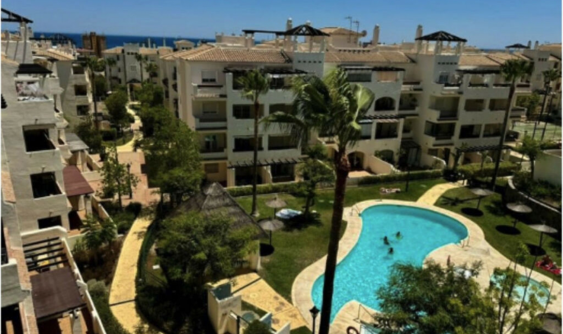 Resale - Apartment -
San Luis de Sabinillas
