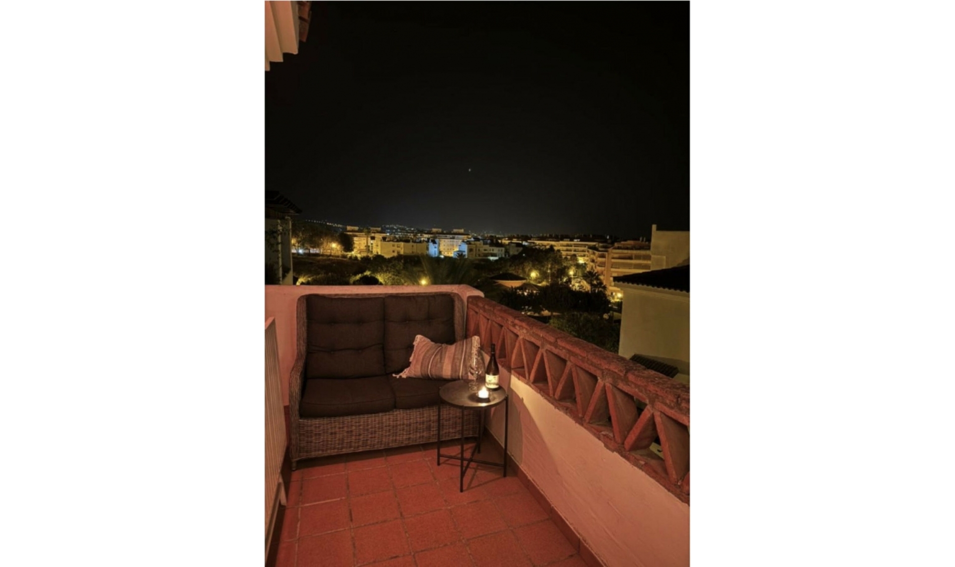 Resale - Apartment -
San Luis de Sabinillas