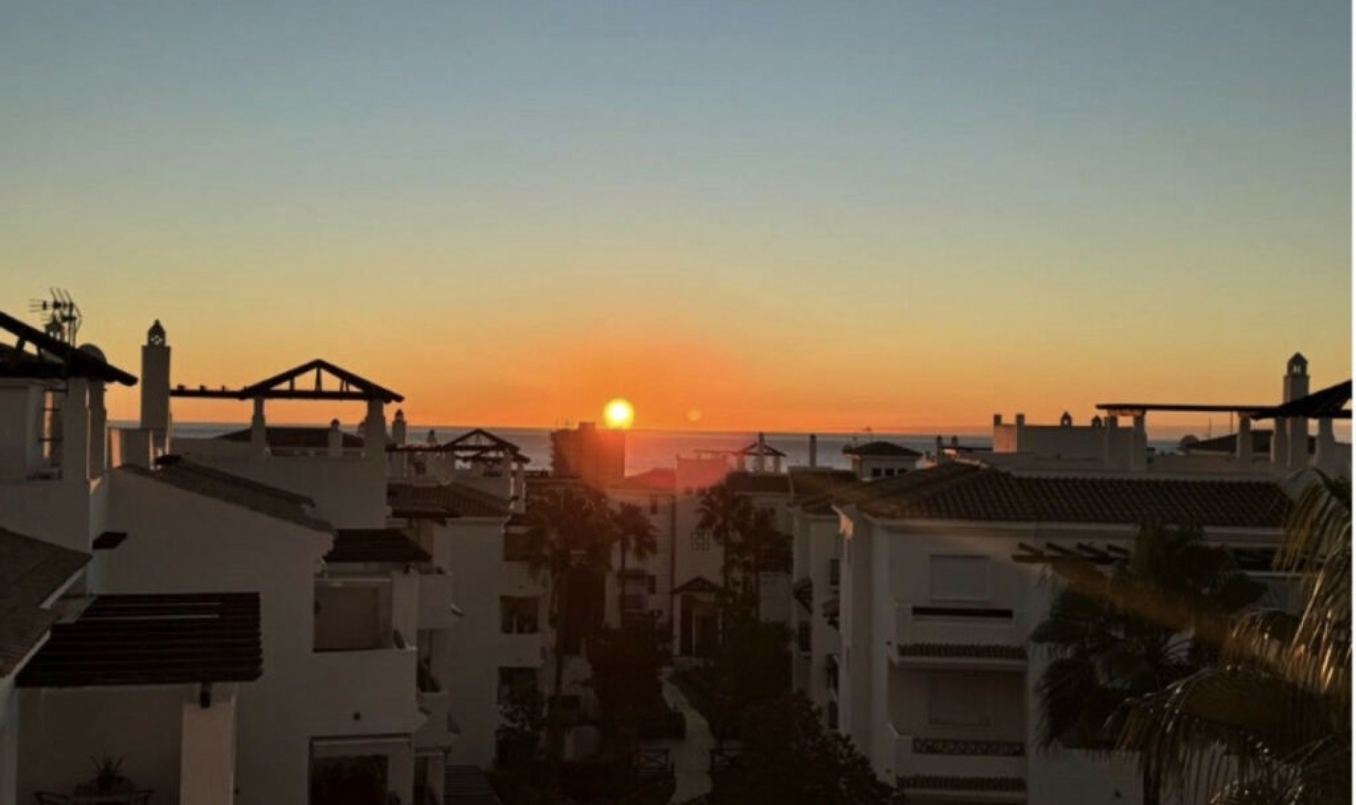 Resale - Apartment -
San Luis de Sabinillas