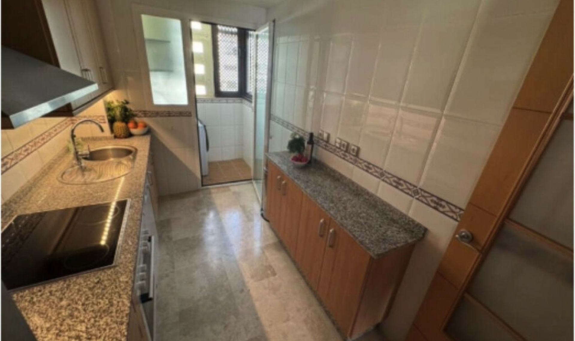 Resale - Apartment -
San Luis de Sabinillas