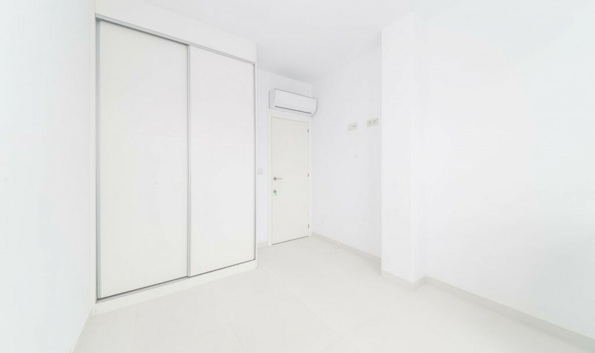 Resale - Apartment -
San Miguel de Salinas