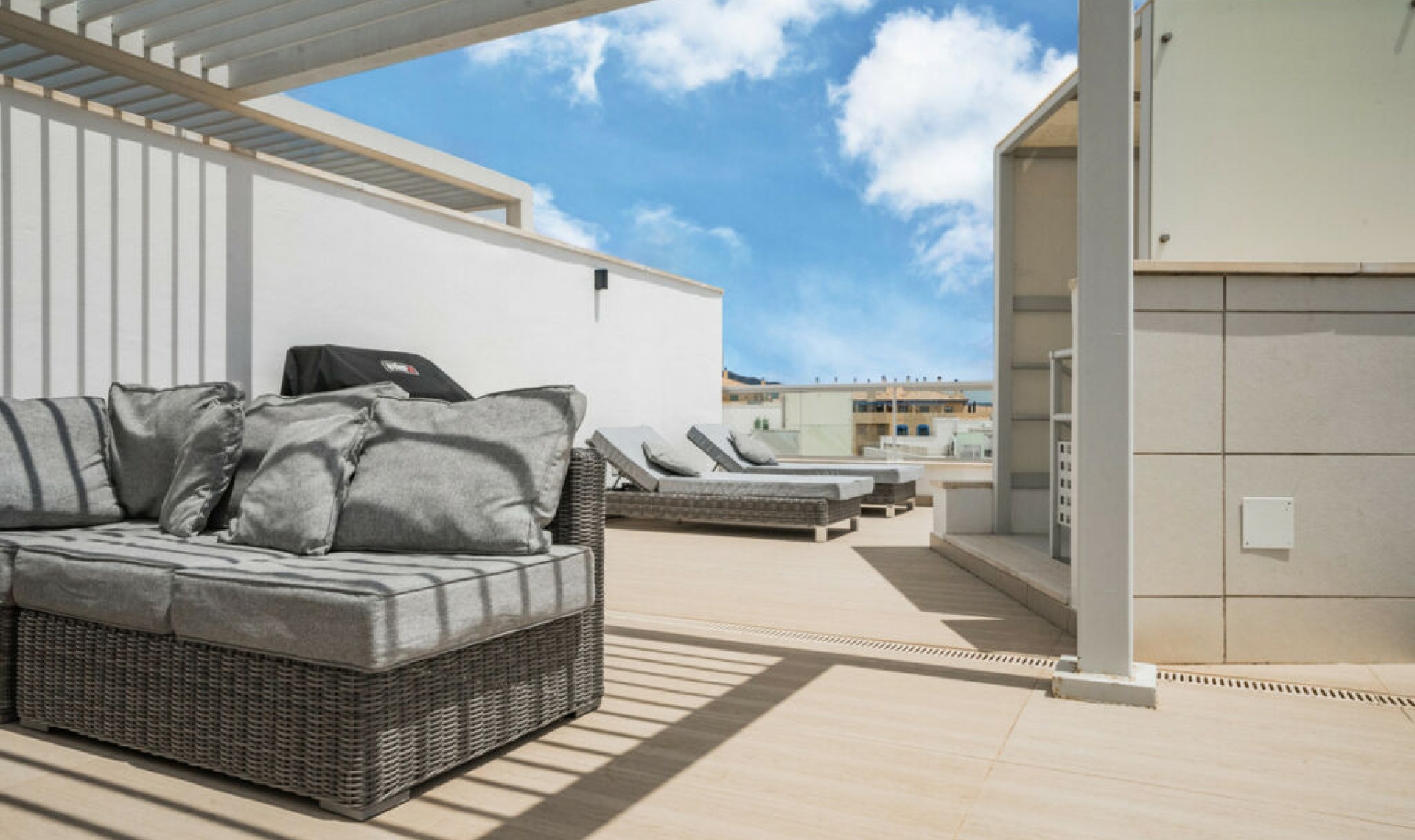 Resale - Apartment -
San Pedro de Alcántara