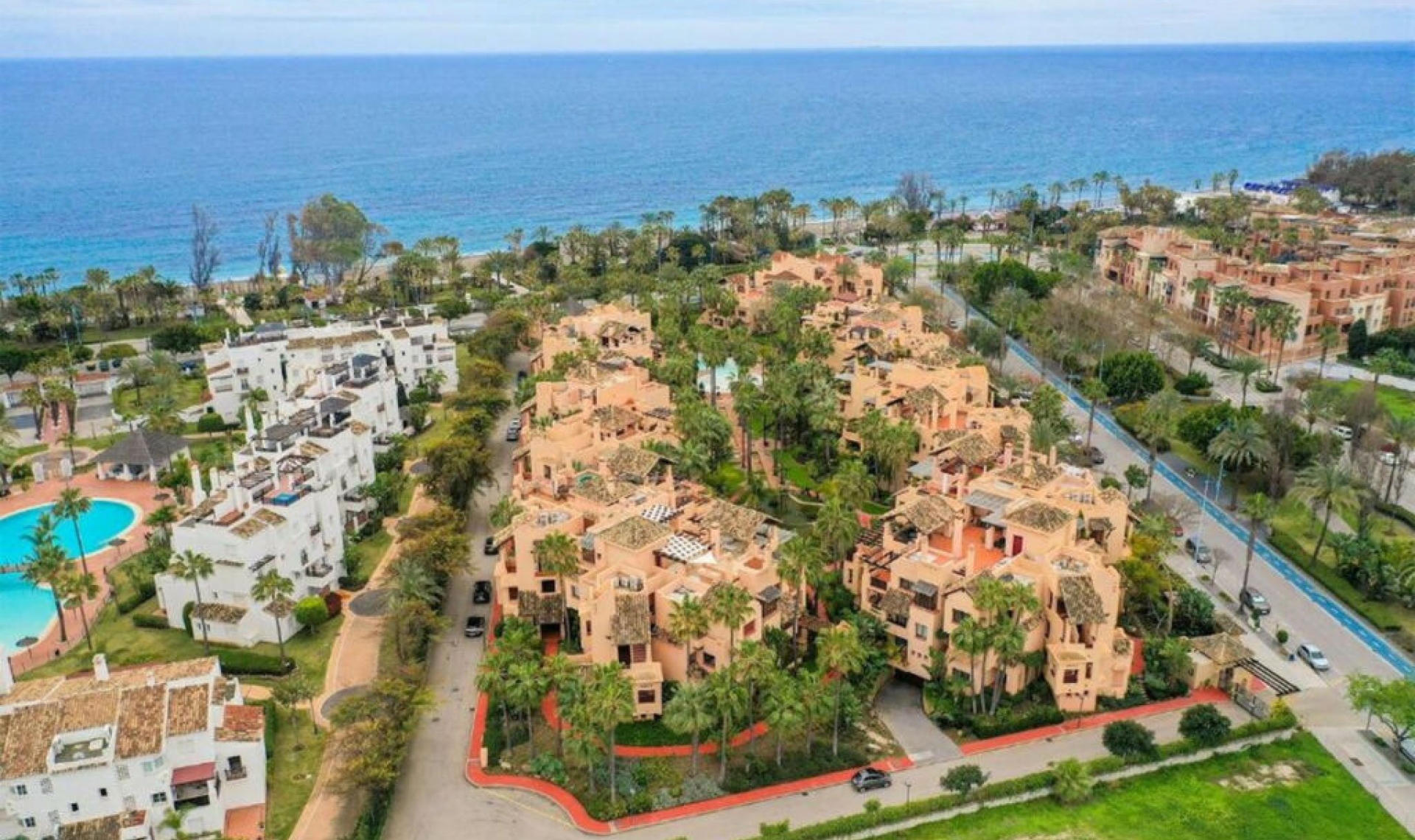 Resale - Apartment -
San Pedro de Alcántara