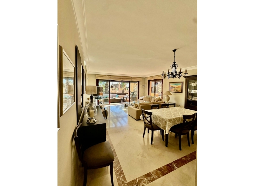 Resale - Apartment -
San Pedro de Alcántara