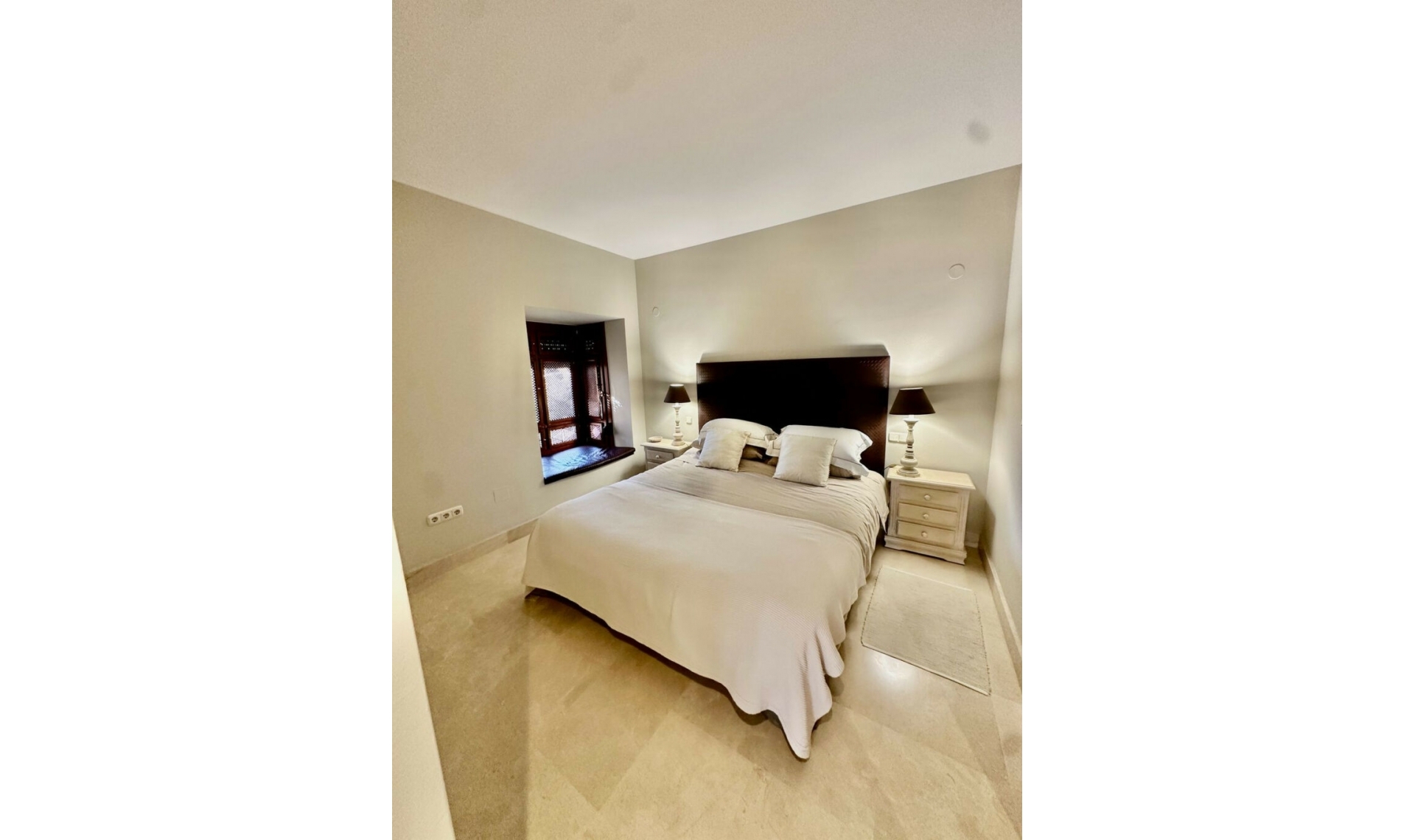 Resale - Apartment -
San Pedro de Alcántara