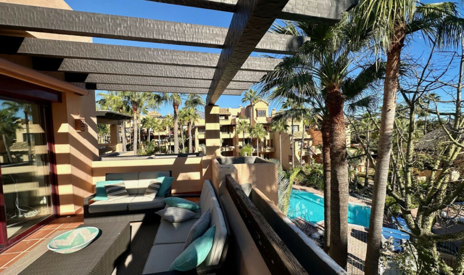 Resale - Apartment -
San Pedro de Alcántara