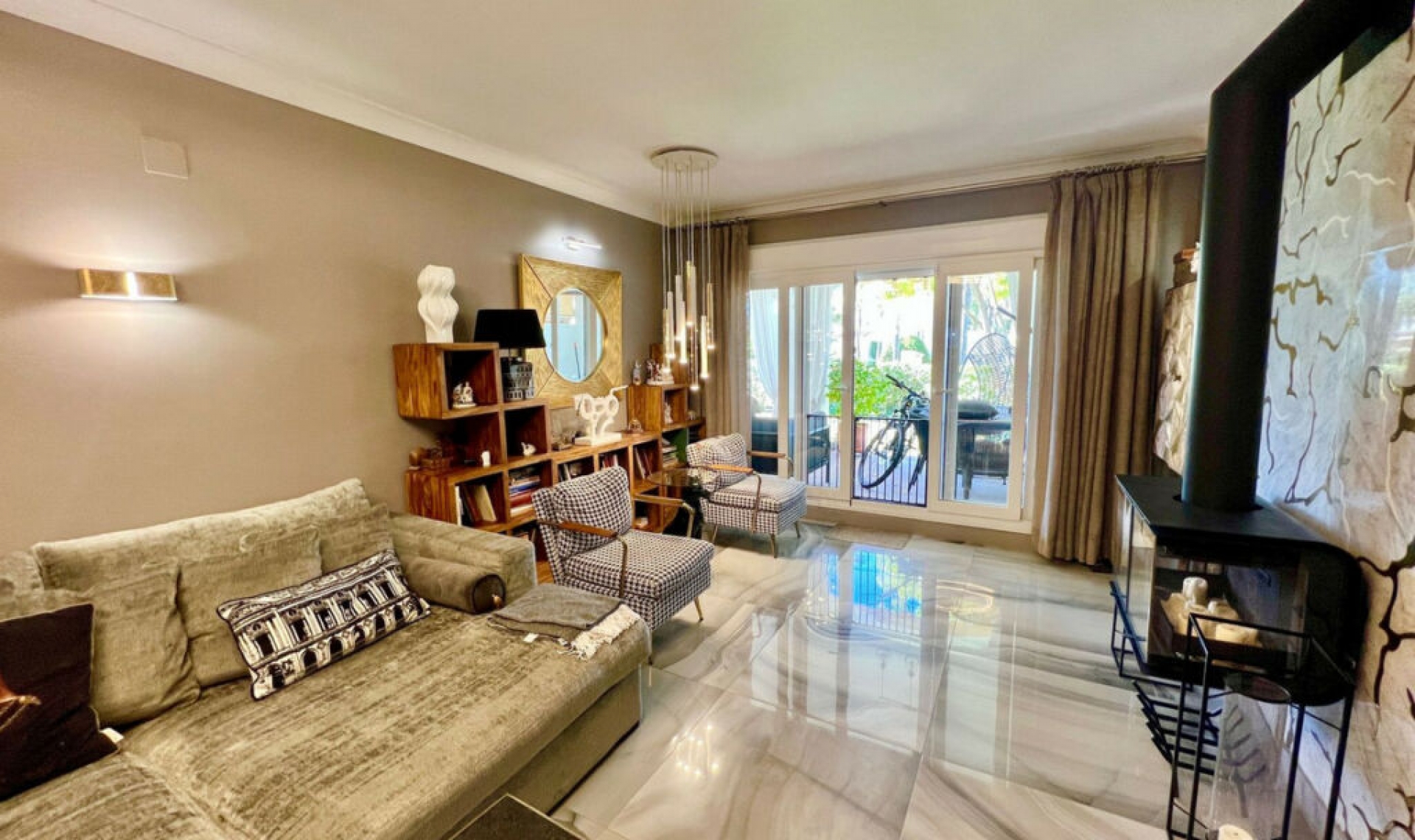 Resale - Apartment -
San Pedro de Alcántara