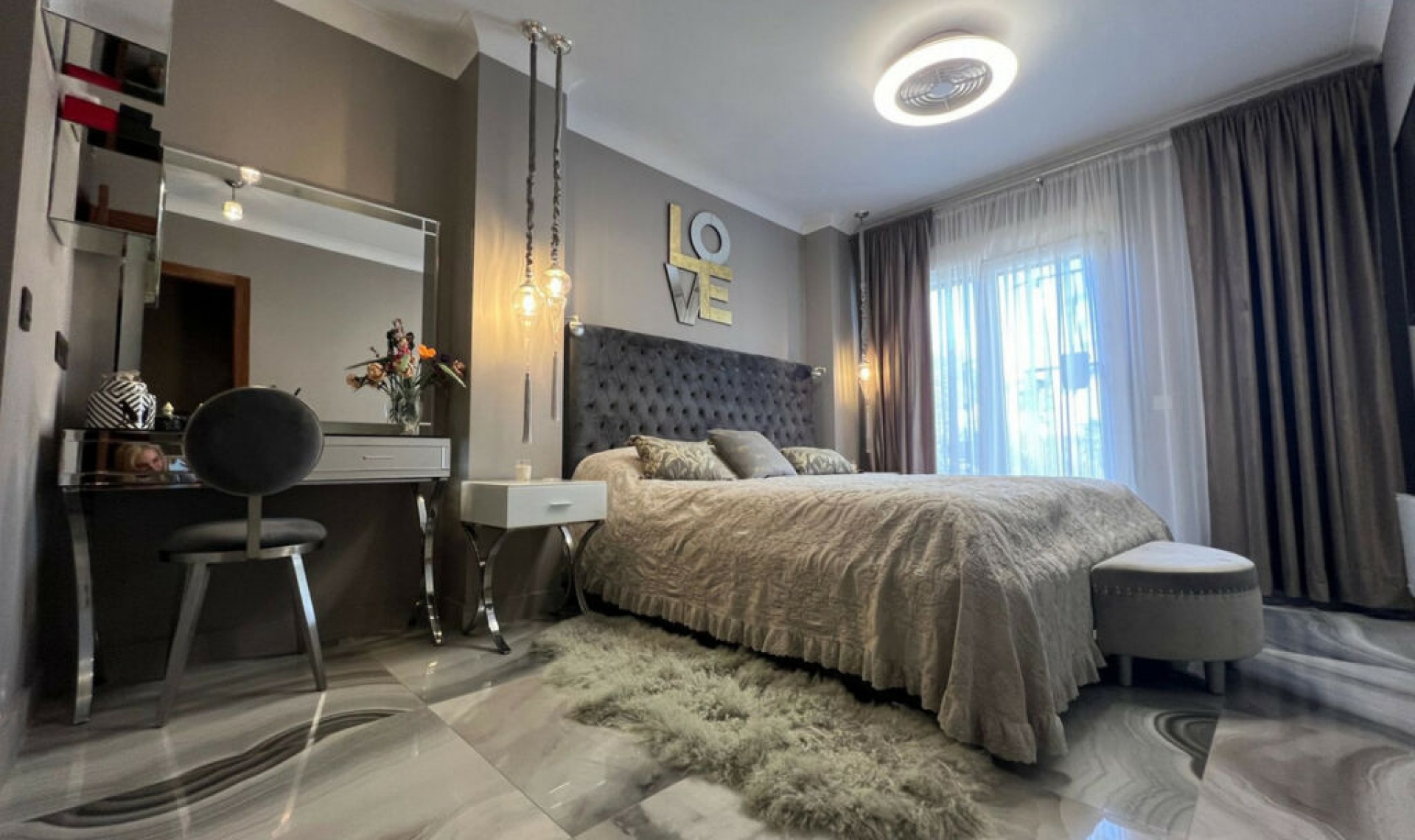 Resale - Apartment -
San Pedro de Alcántara