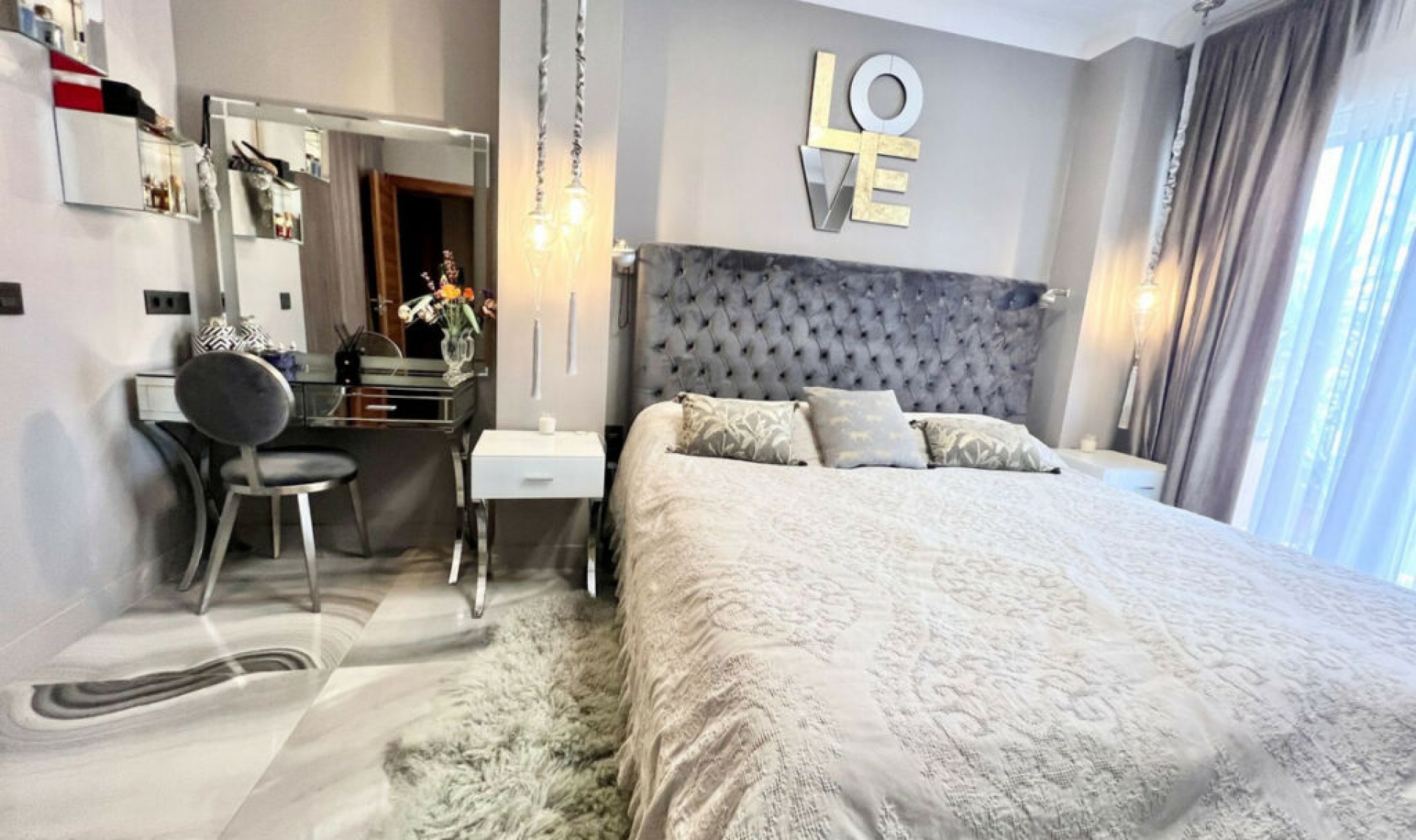 Resale - Apartment -
San Pedro de Alcántara