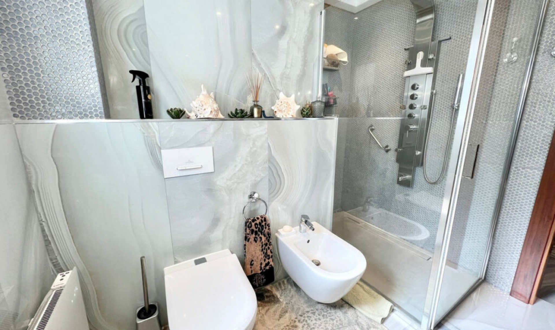 Resale - Apartment -
San Pedro de Alcántara