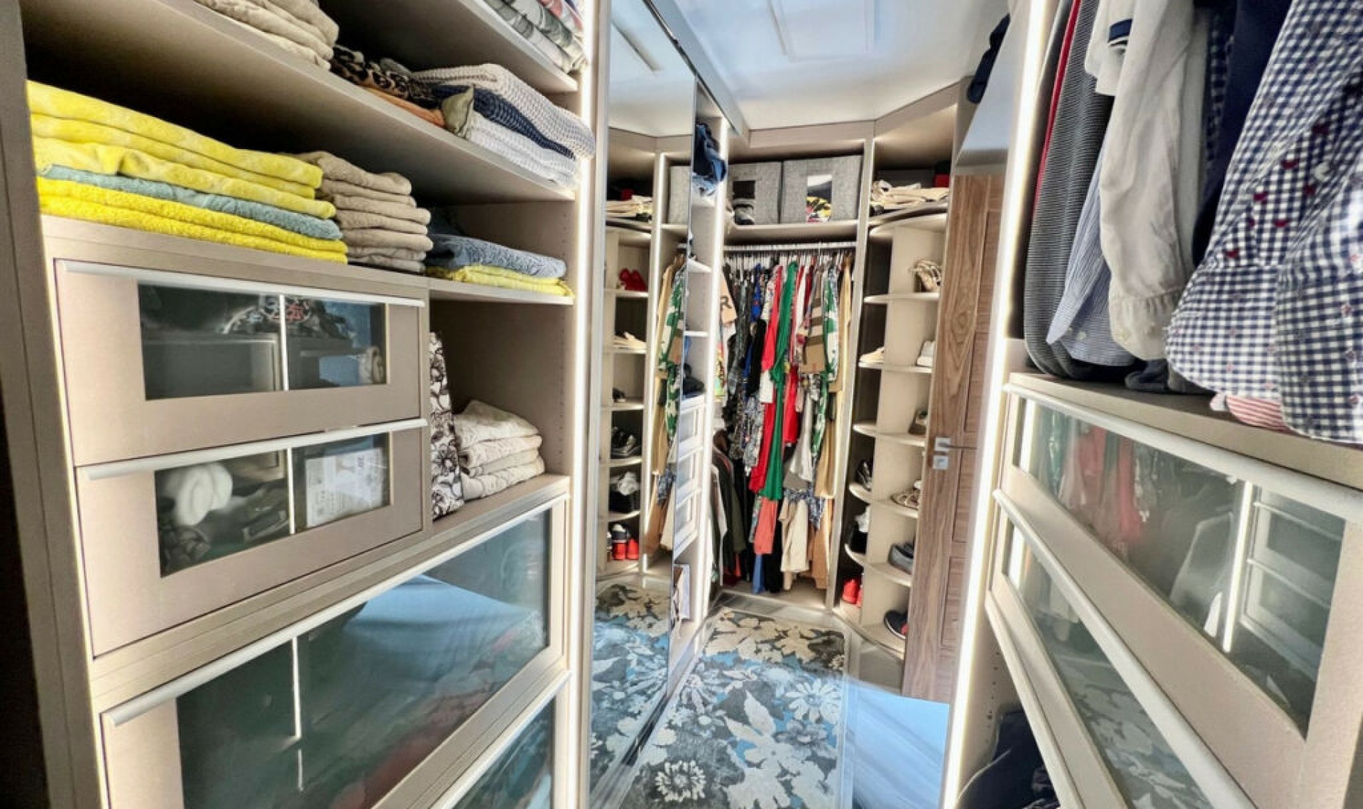 Resale - Apartment -
San Pedro de Alcántara